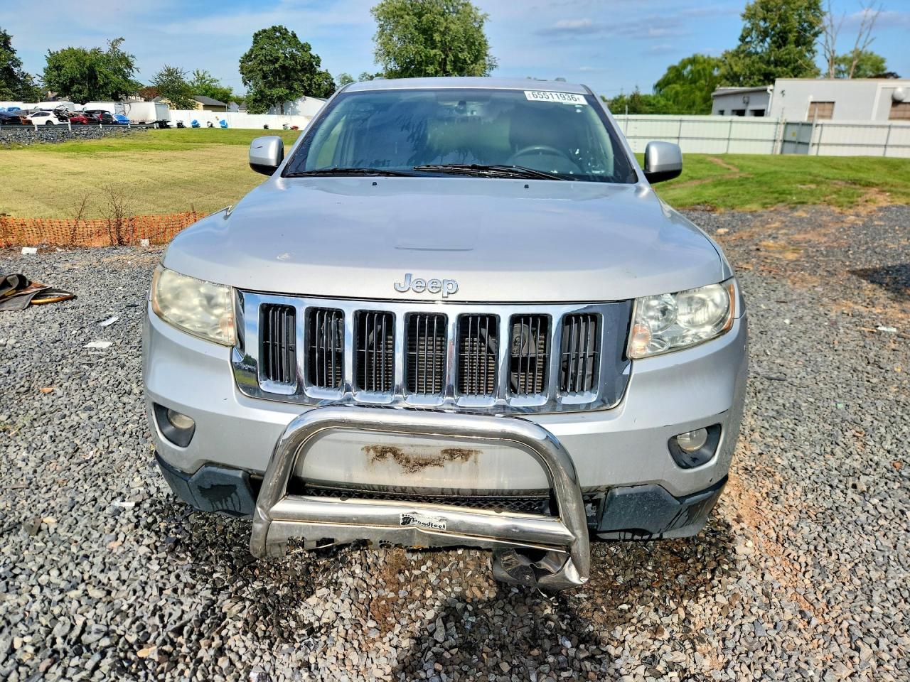 2011 Jeep Grand Cherokee Laredo Silver vin: 1J4RR4GG8BC646504