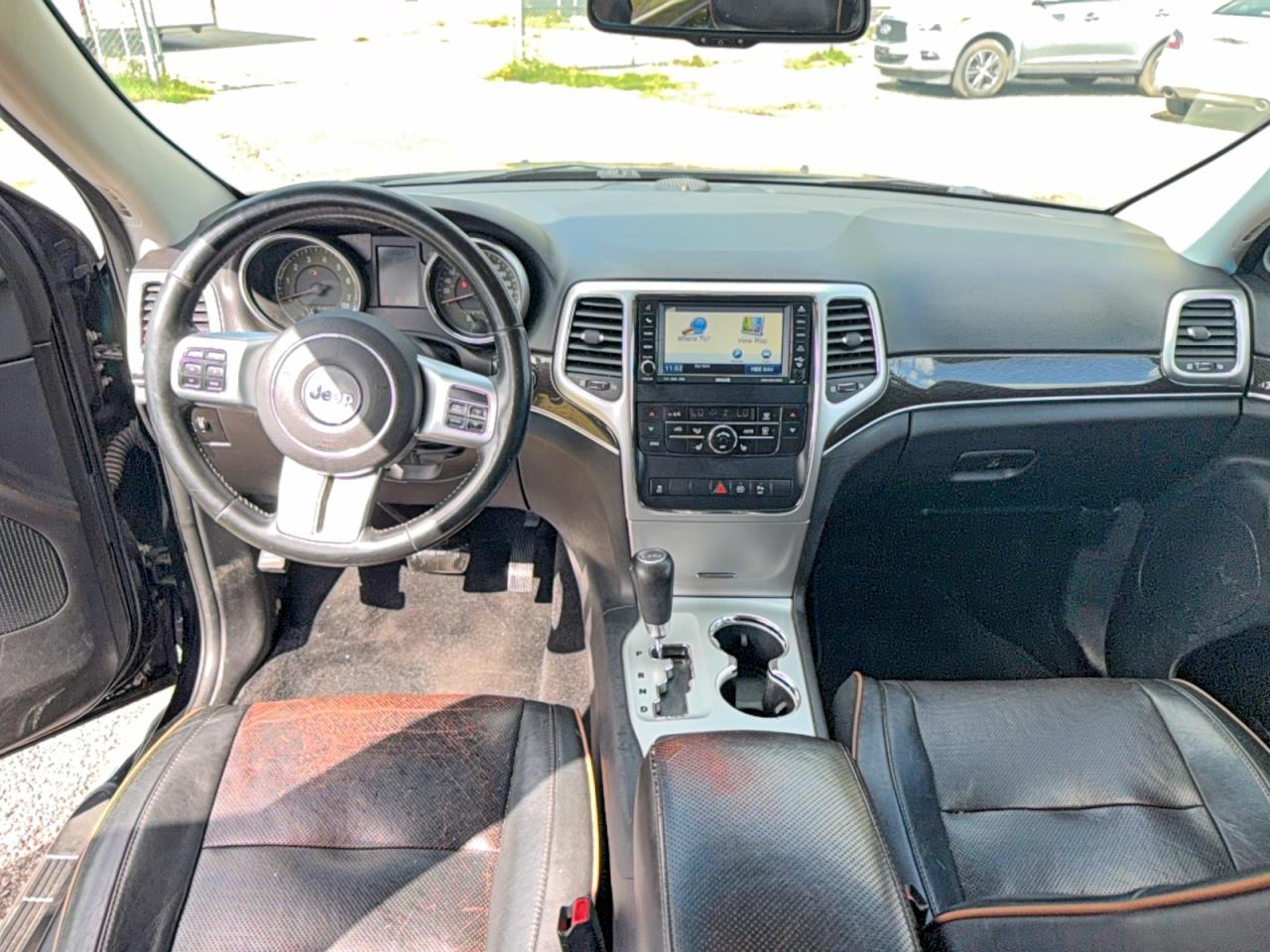 2011 Jeep Grand Cherokee Laredo Black vin: 1J4RR4GG8BC647877