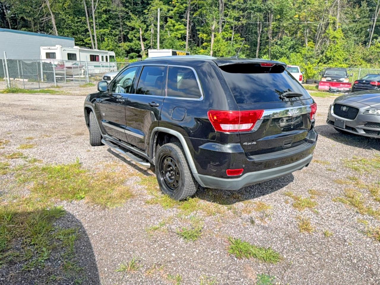 2011 Jeep Grand Cherokee Laredo Black vin: 1J4RR4GG8BC647877