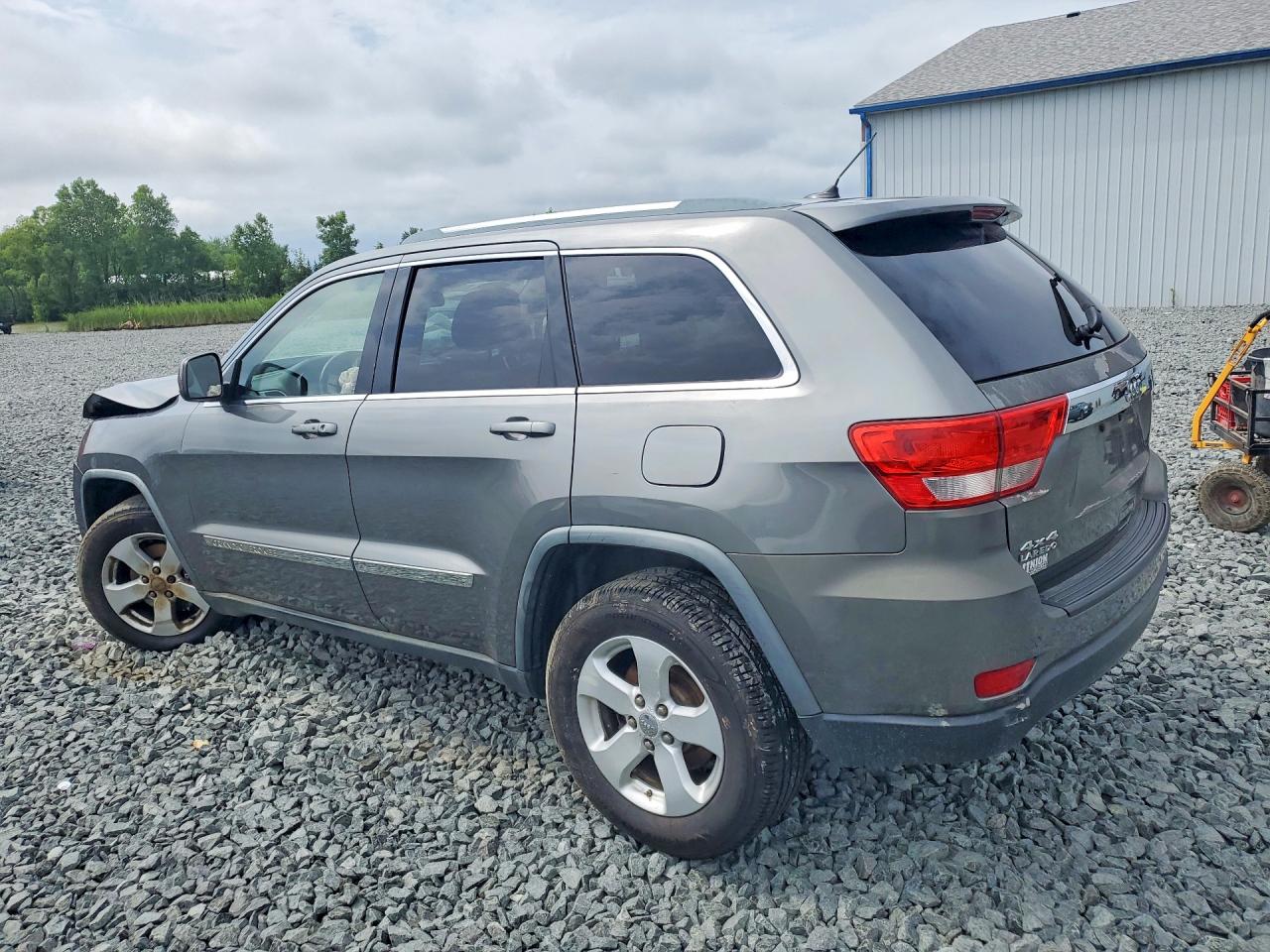 2011 Jeep Grand Cherokee Laredo Gray vin: 1J4RR4GG8BC671144