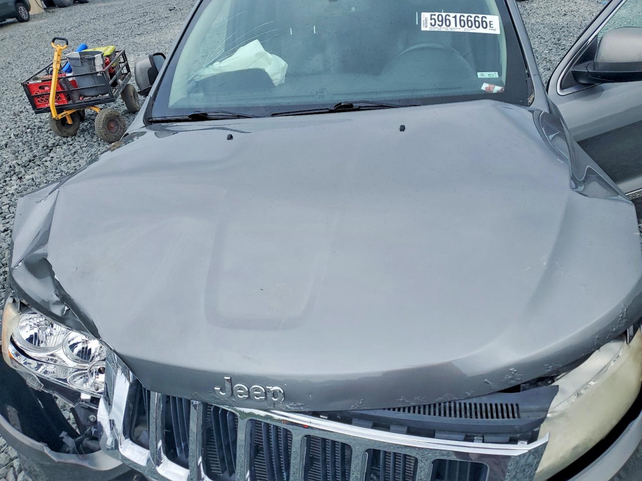 2011 Jeep Grand Cherokee Laredo Gray vin: 1J4RR4GG8BC671144