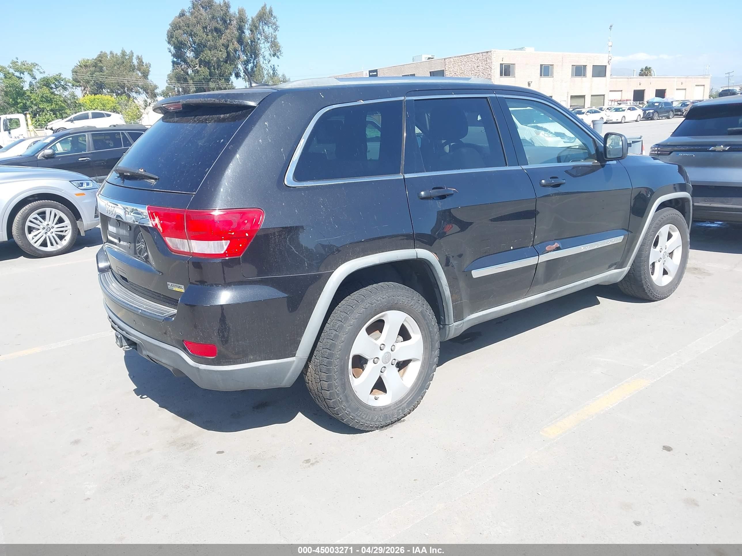 2011 Jeep Grand Cherokee Laredo Black vin: 1J4RR4GG8BC675033