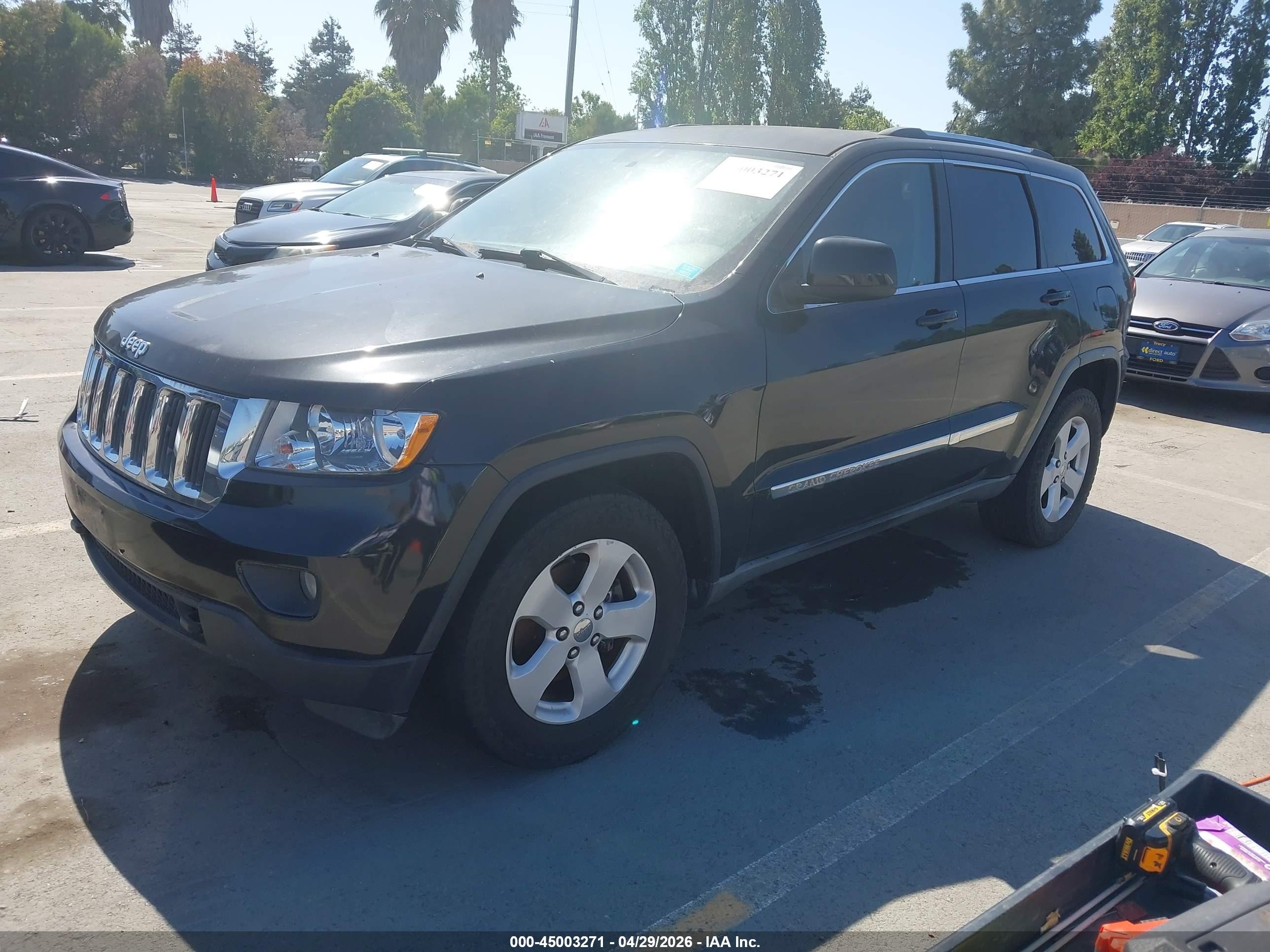2011 Jeep Grand Cherokee Laredo Black vin: 1J4RR4GG8BC675033