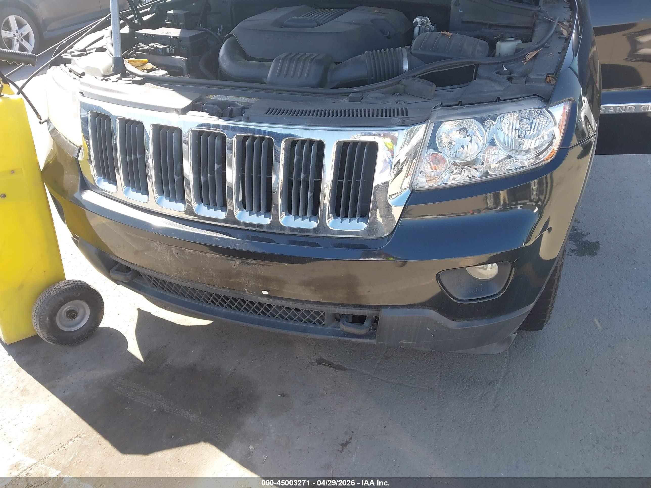 2011 Jeep Grand Cherokee Laredo Black vin: 1J4RR4GG8BC675033