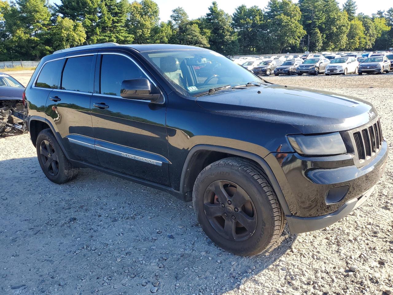 2011 Jeep Grand Cherokee Laredo Black vin: 1J4RR4GG8BC680698