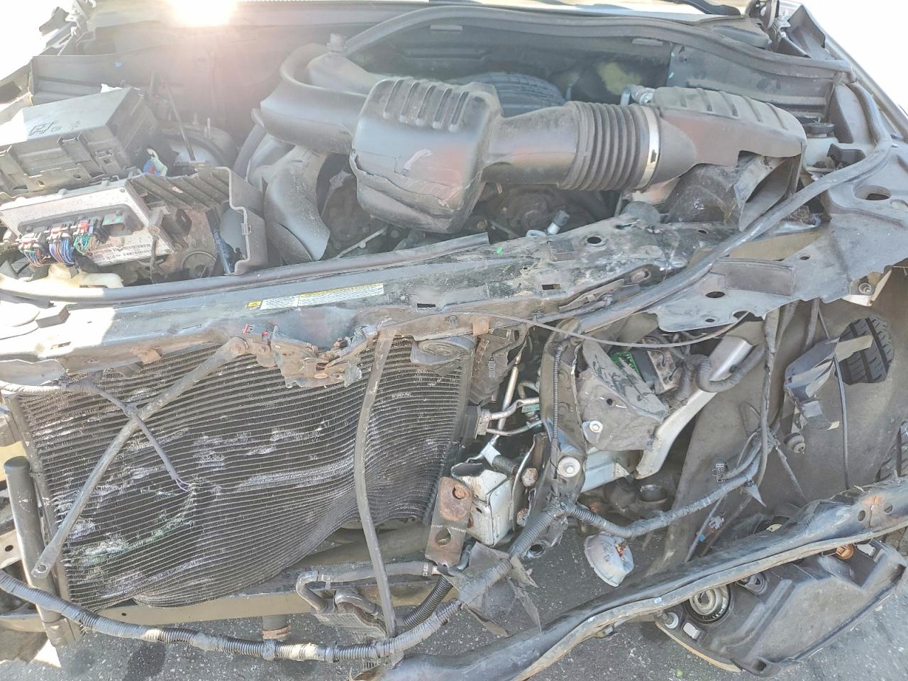 2011 Jeep Grand Cherokee Laredo Silver vin: 1J4RR4GG8BC684184