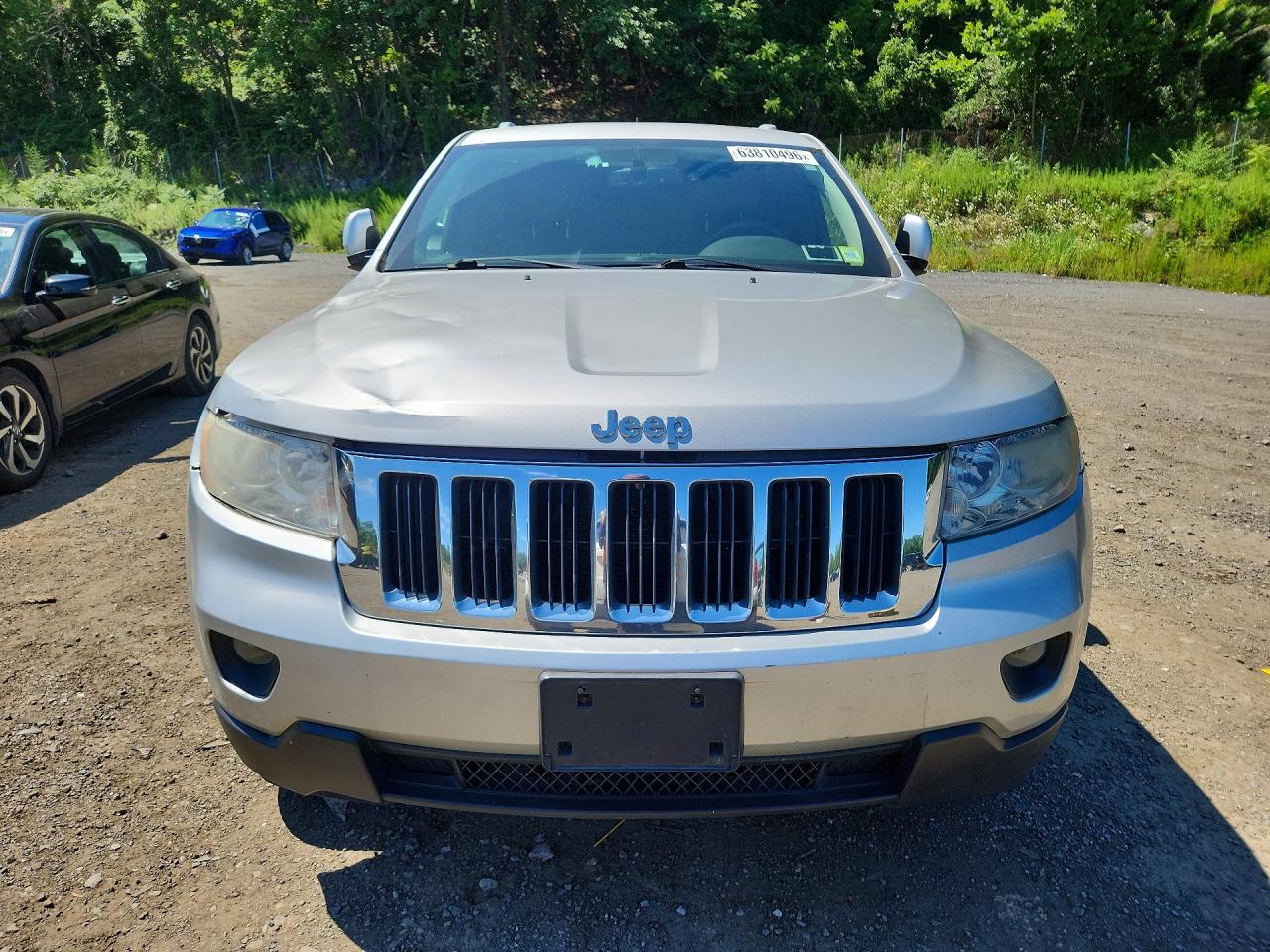 2011 Jeep Grand Cherokee Laredo Silver vin: 1J4RR4GG8BC684203