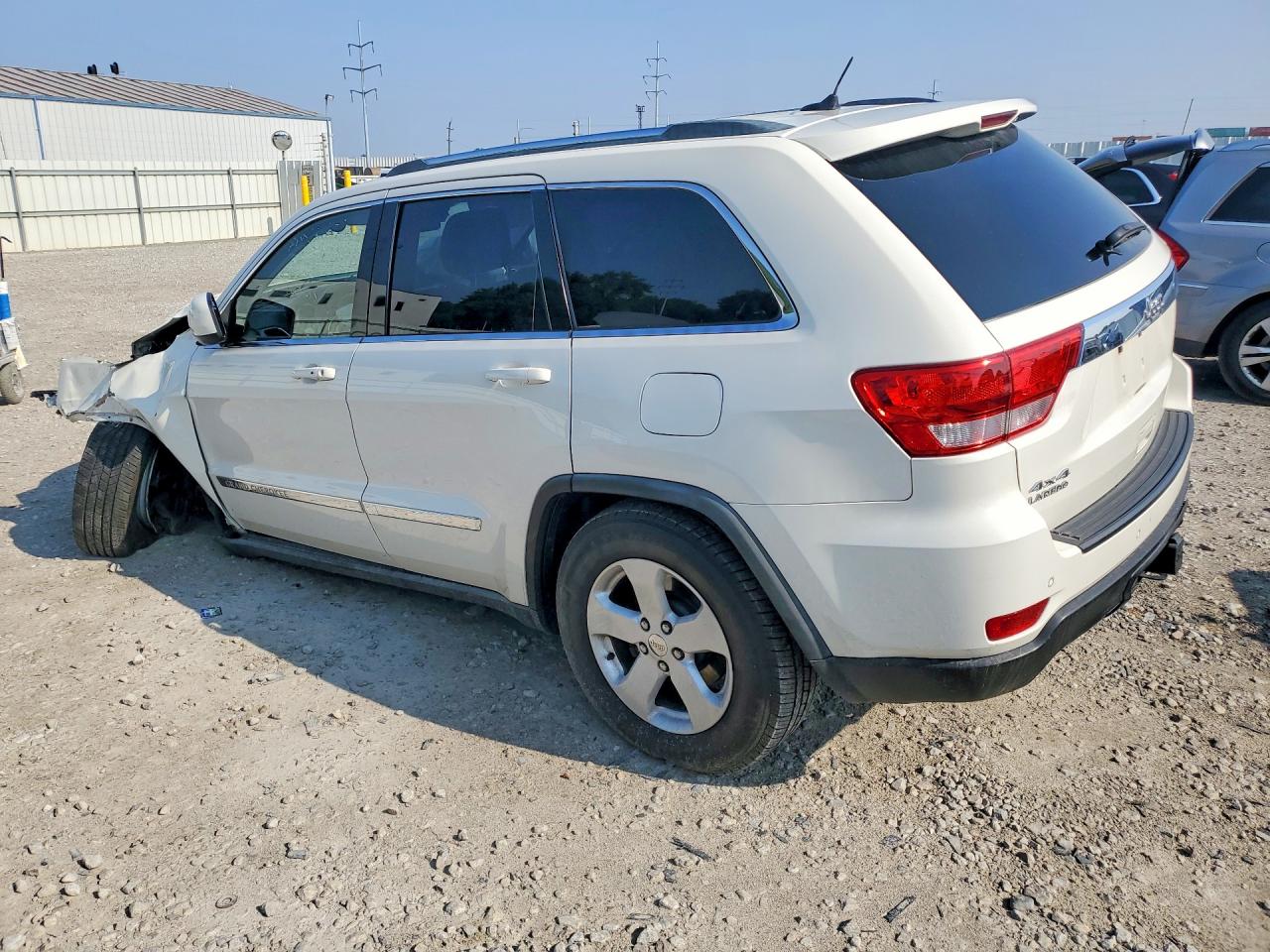 2011 Jeep Grand Cherokee Laredo White vin: 1J4RR4GG8BC701923