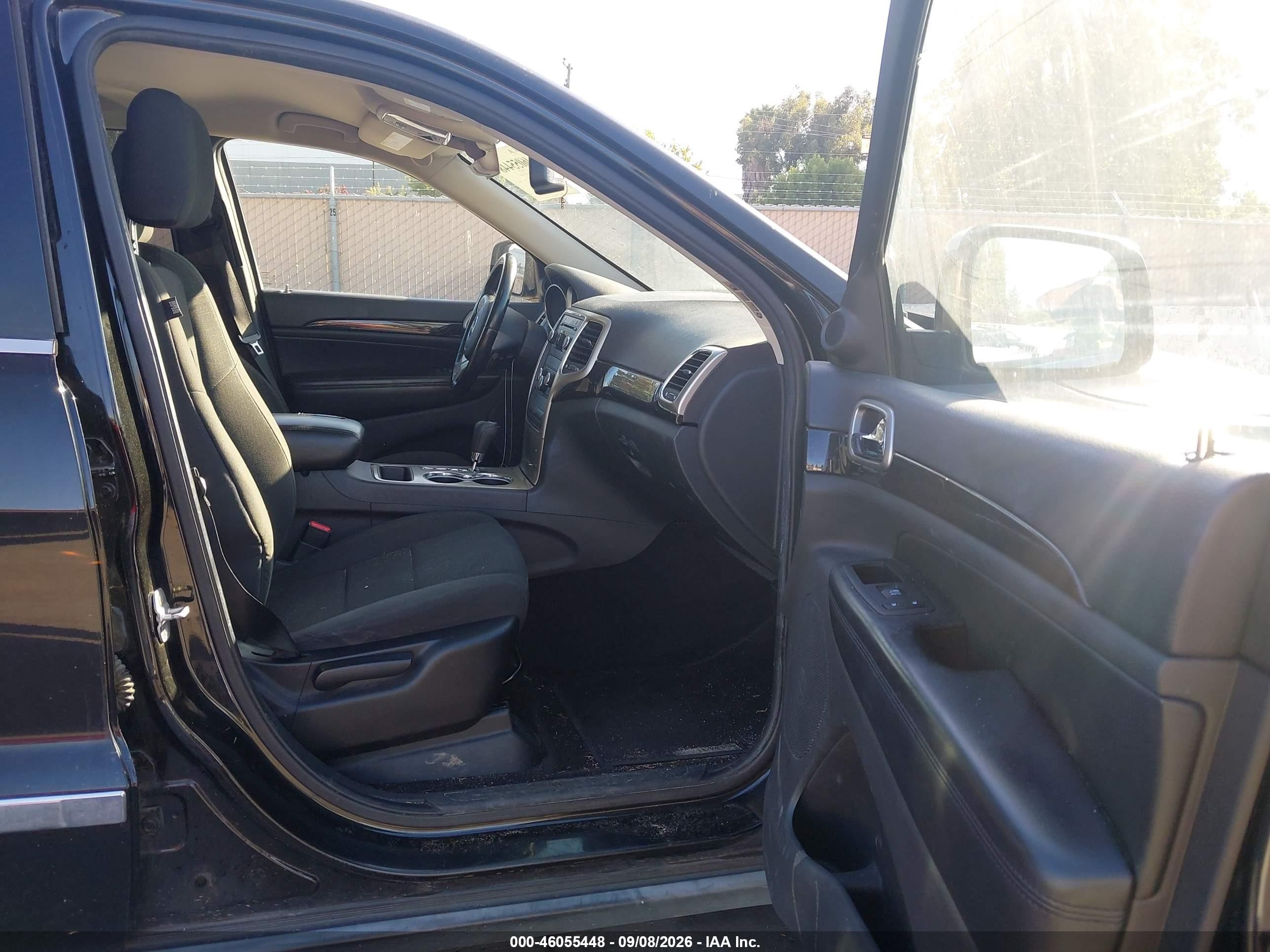 2011 Jeep Grand Cherokee Laredo Black vin: 1J4RR4GG9BC511337