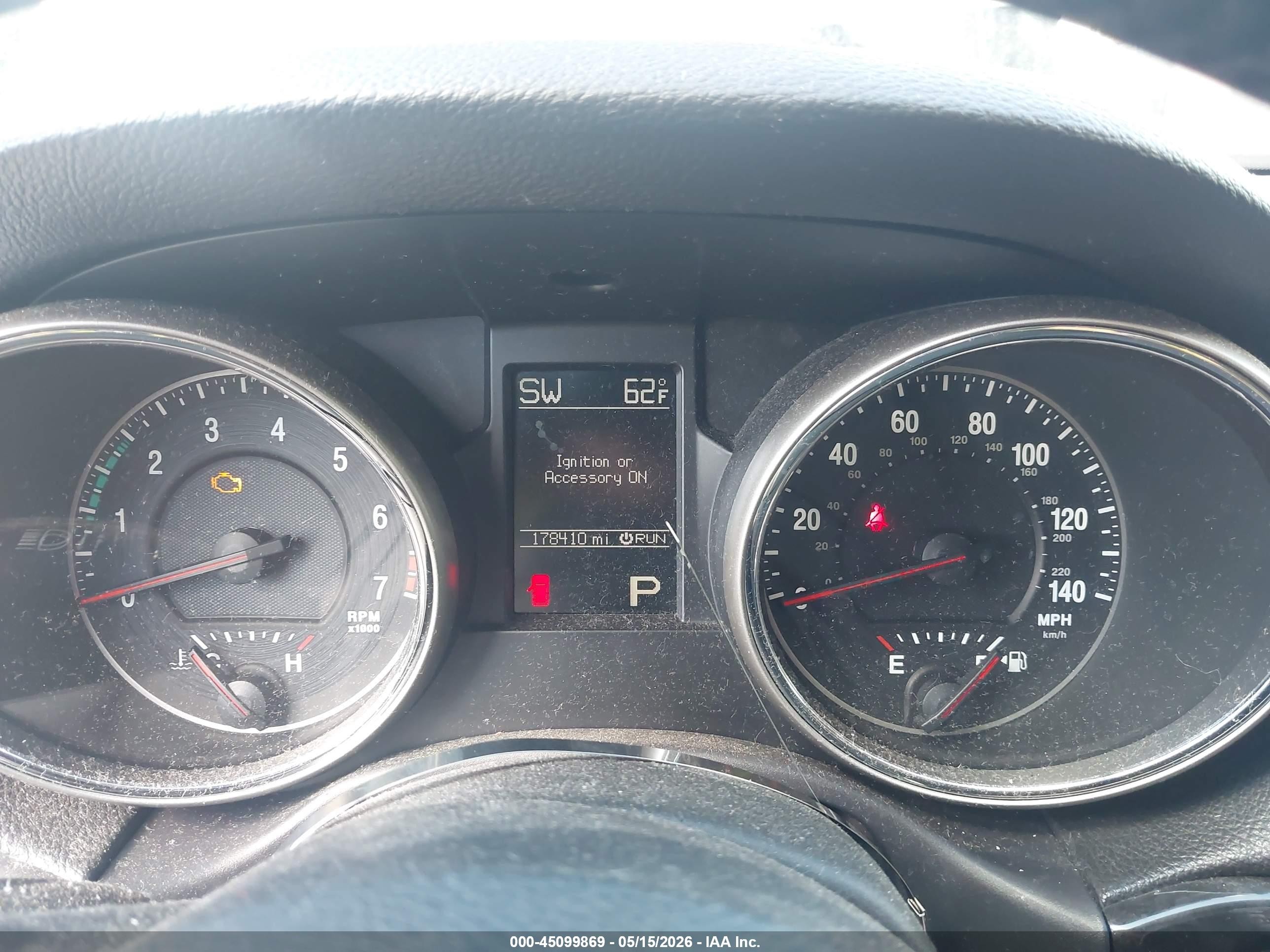 2011 Jeep Grand Cherokee Laredo Серебряный vin: 1J4RR4GG9BC511631