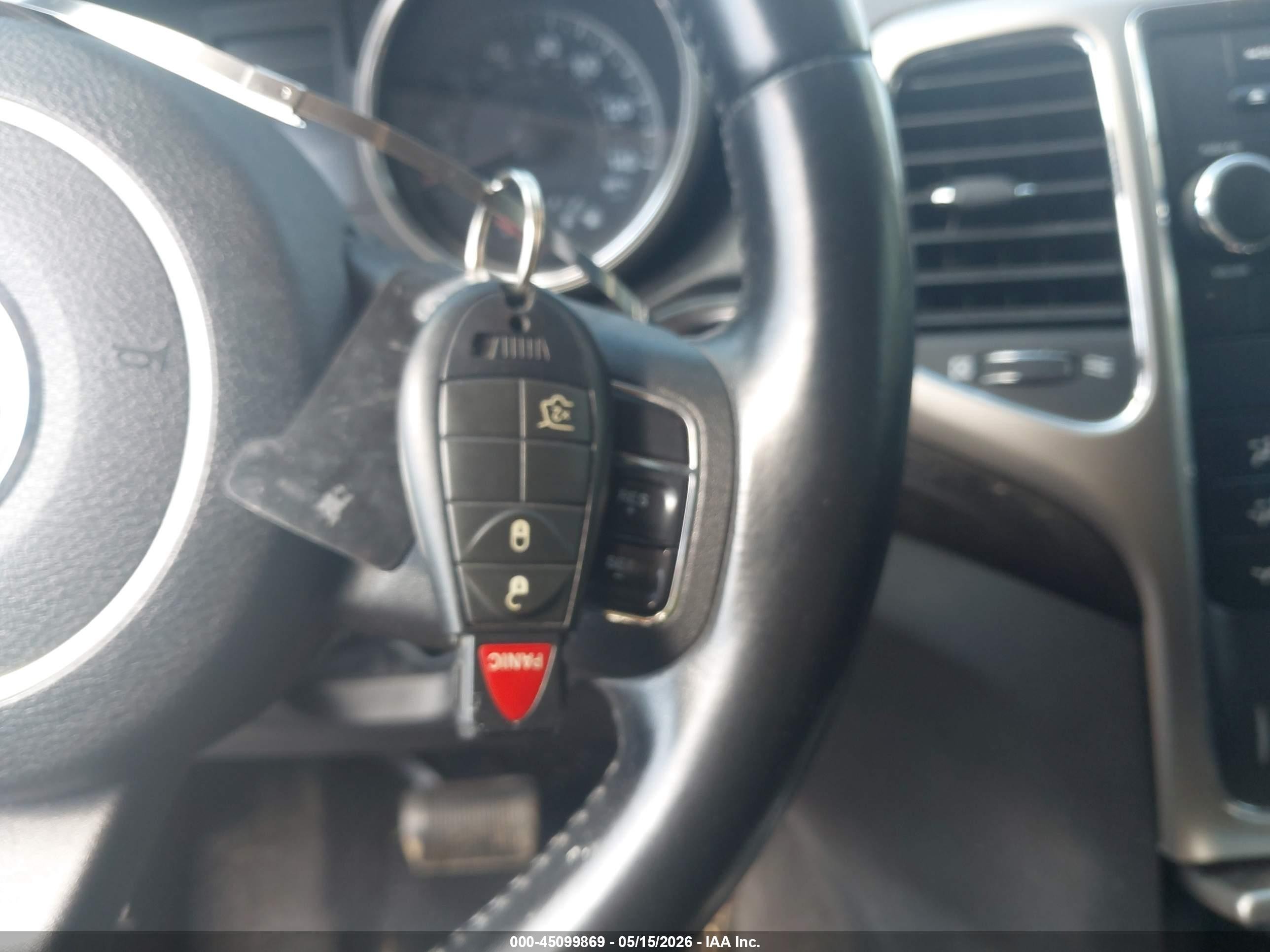 2011 Jeep Grand Cherokee Laredo Серебряный vin: 1J4RR4GG9BC511631