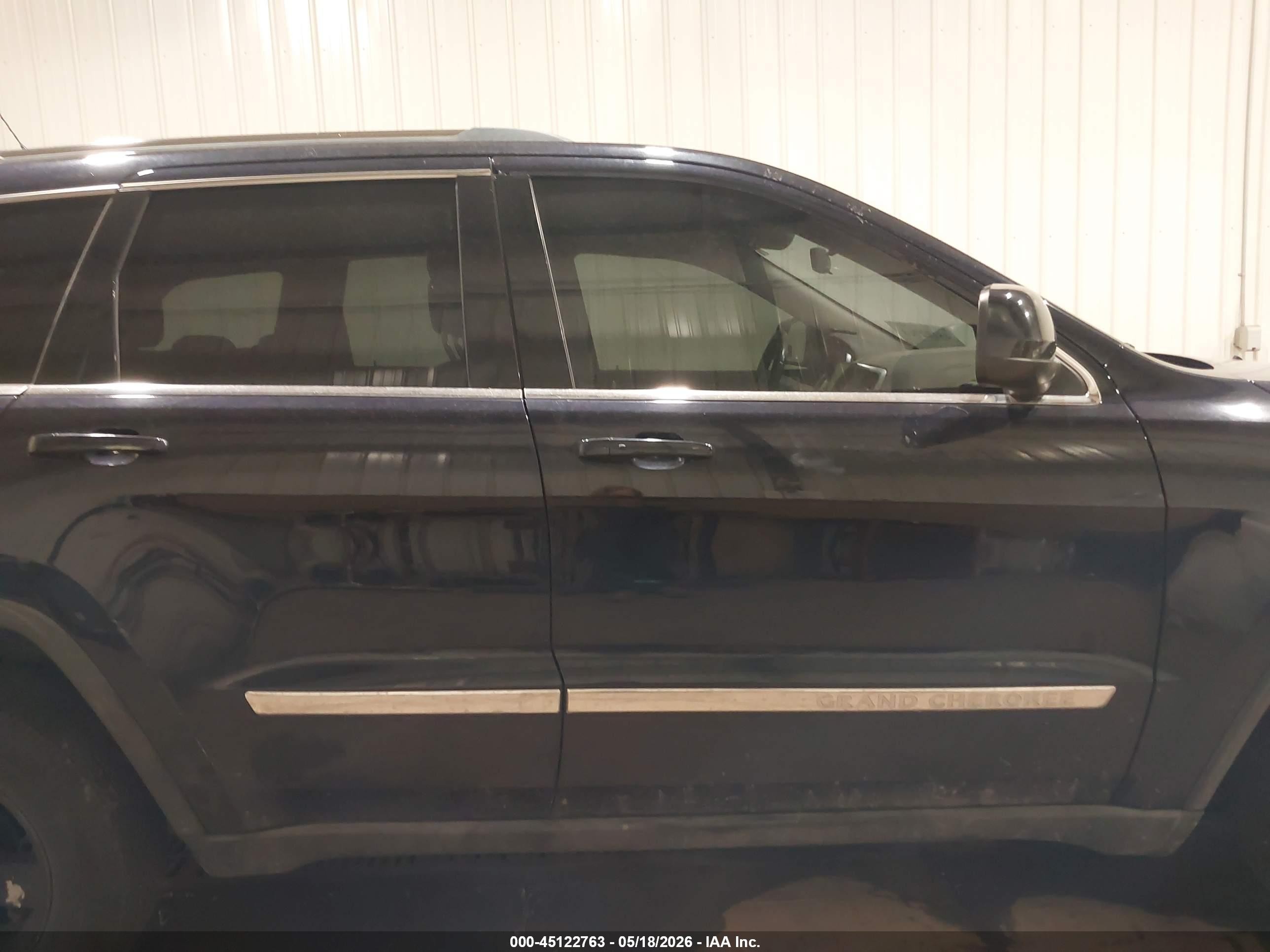 2011 Jeep Grand Cherokee Laredo Black vin: 1J4RR4GG9BC519308