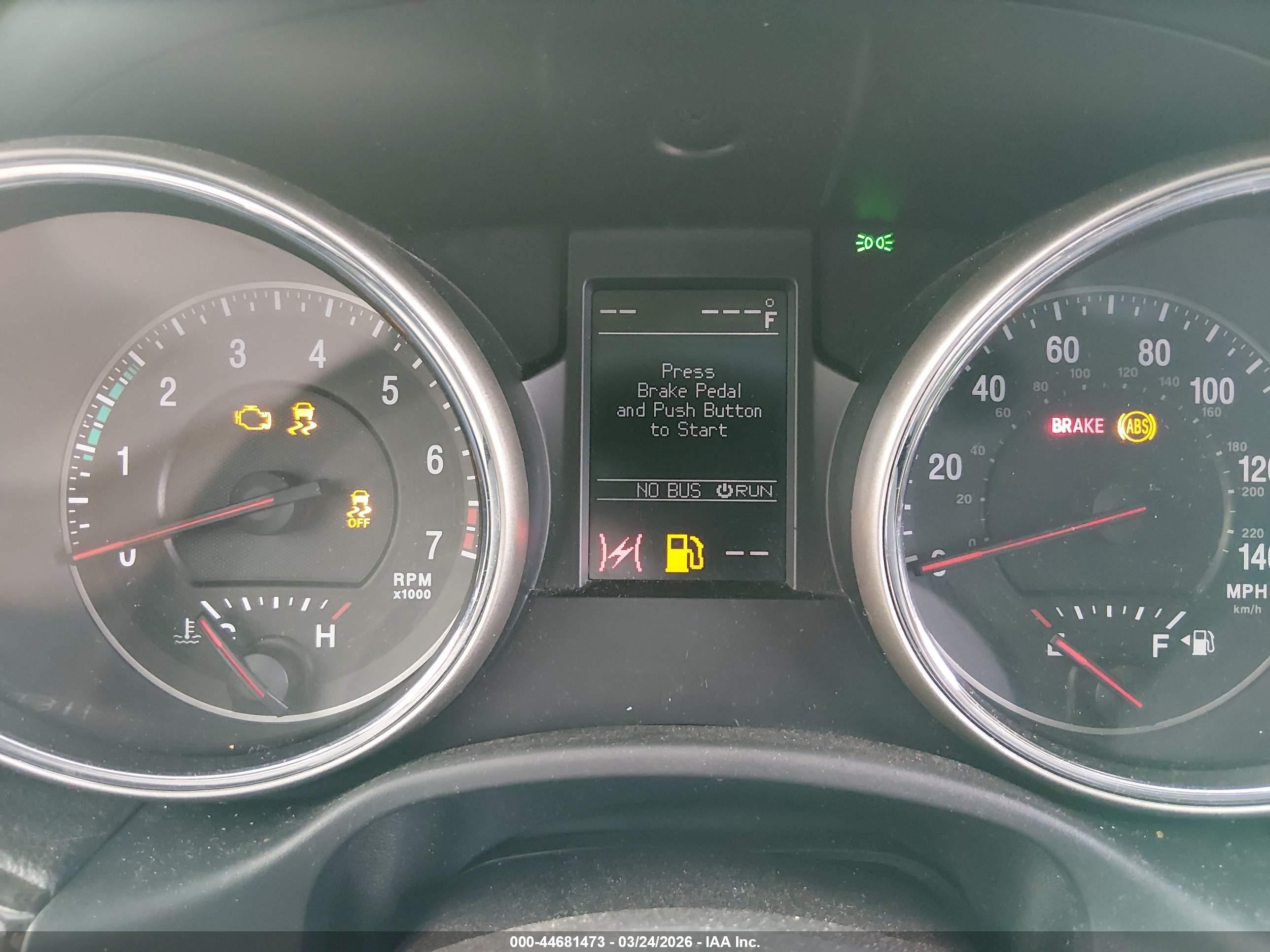 2011 Jeep Grand Cherokee Laredo Gray vin: 1J4RR4GG9BC544726