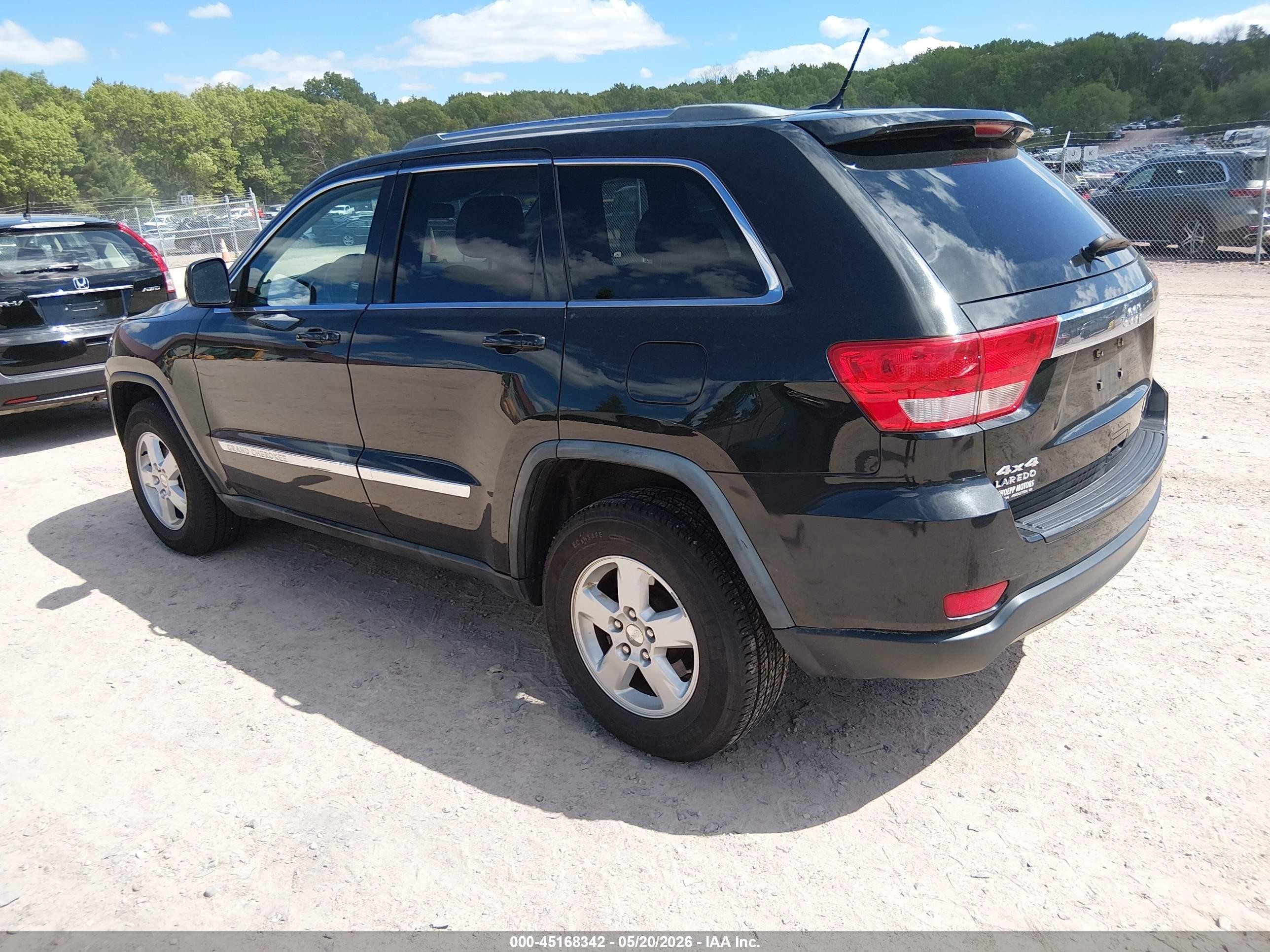 2011 Jeep Grand Cherokee Laredo Black vin: 1J4RR4GG9BC571196