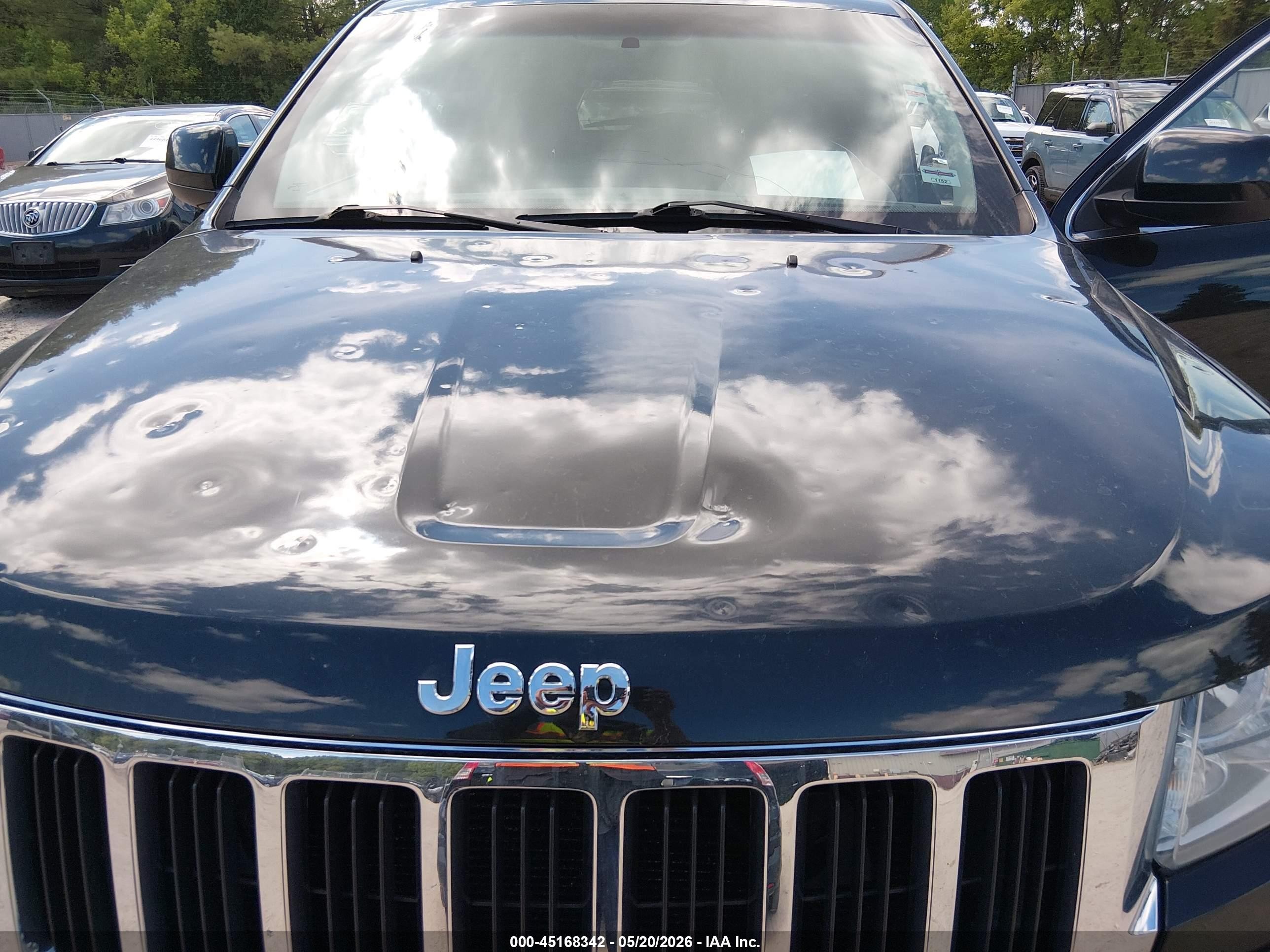 2011 Jeep Grand Cherokee Laredo Black vin: 1J4RR4GG9BC571196