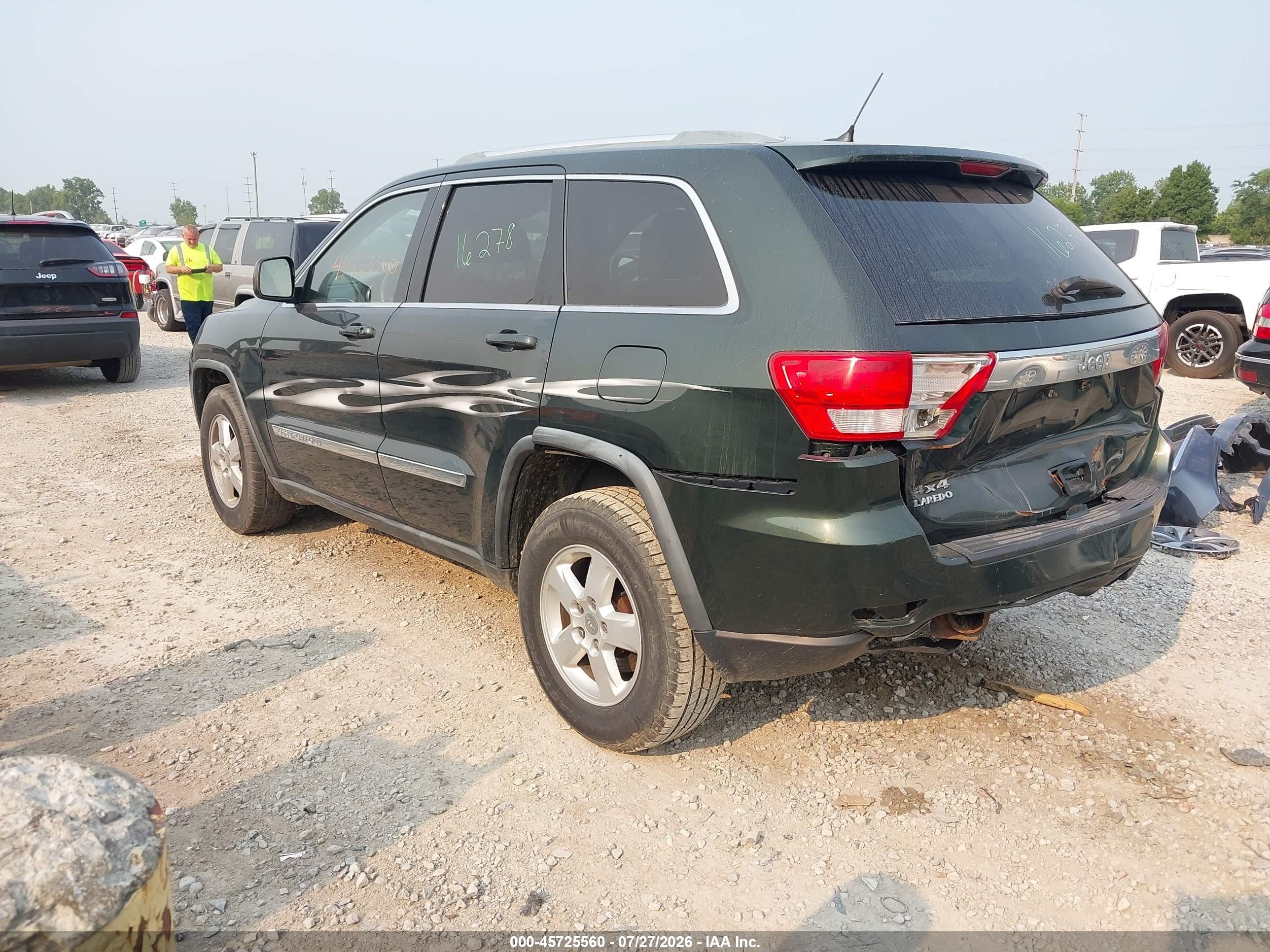 2011 Jeep Grand Cherokee Laredo Green vin: 1J4RR4GG9BC575944