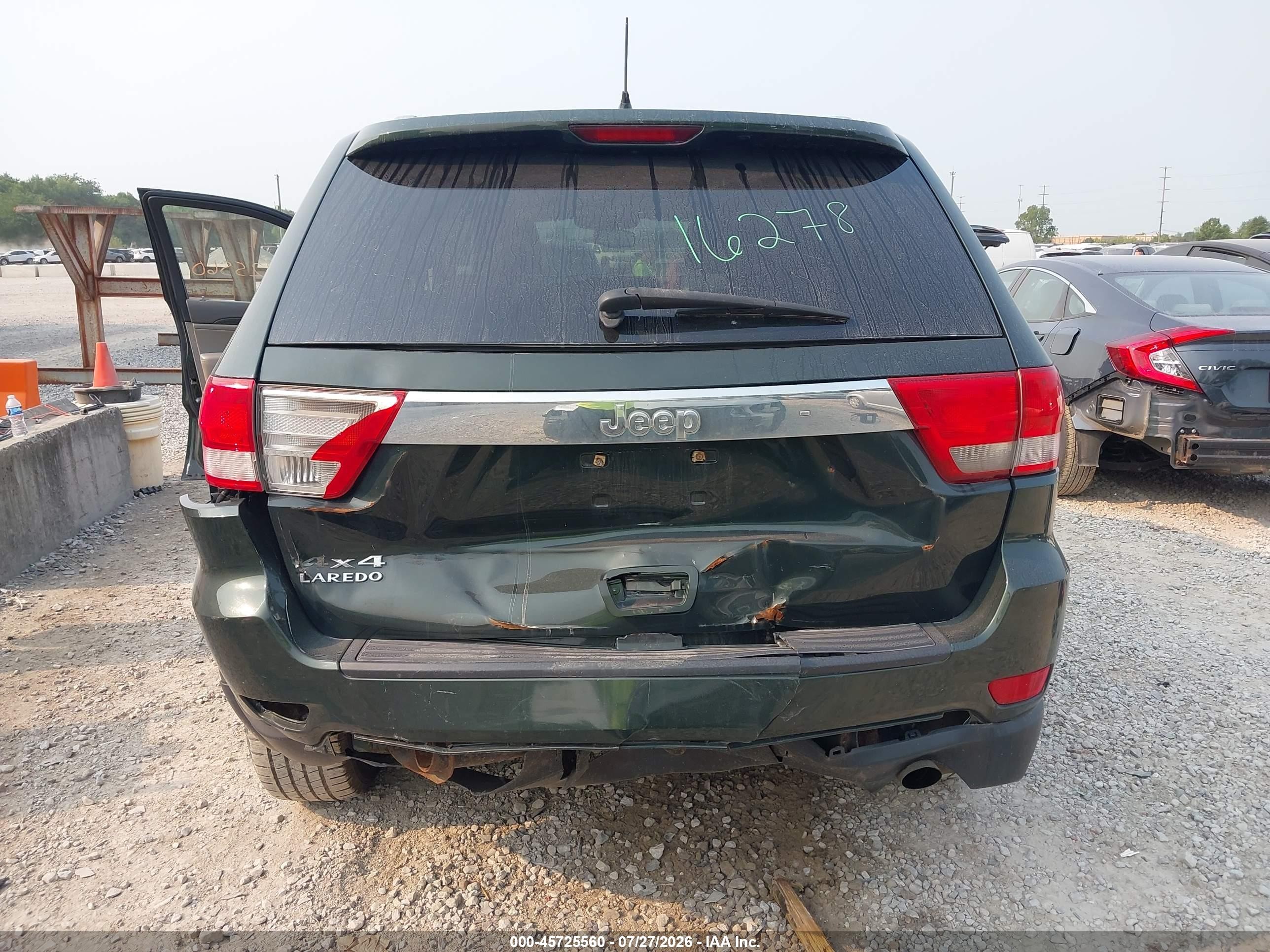 2011 Jeep Grand Cherokee Laredo Green vin: 1J4RR4GG9BC575944