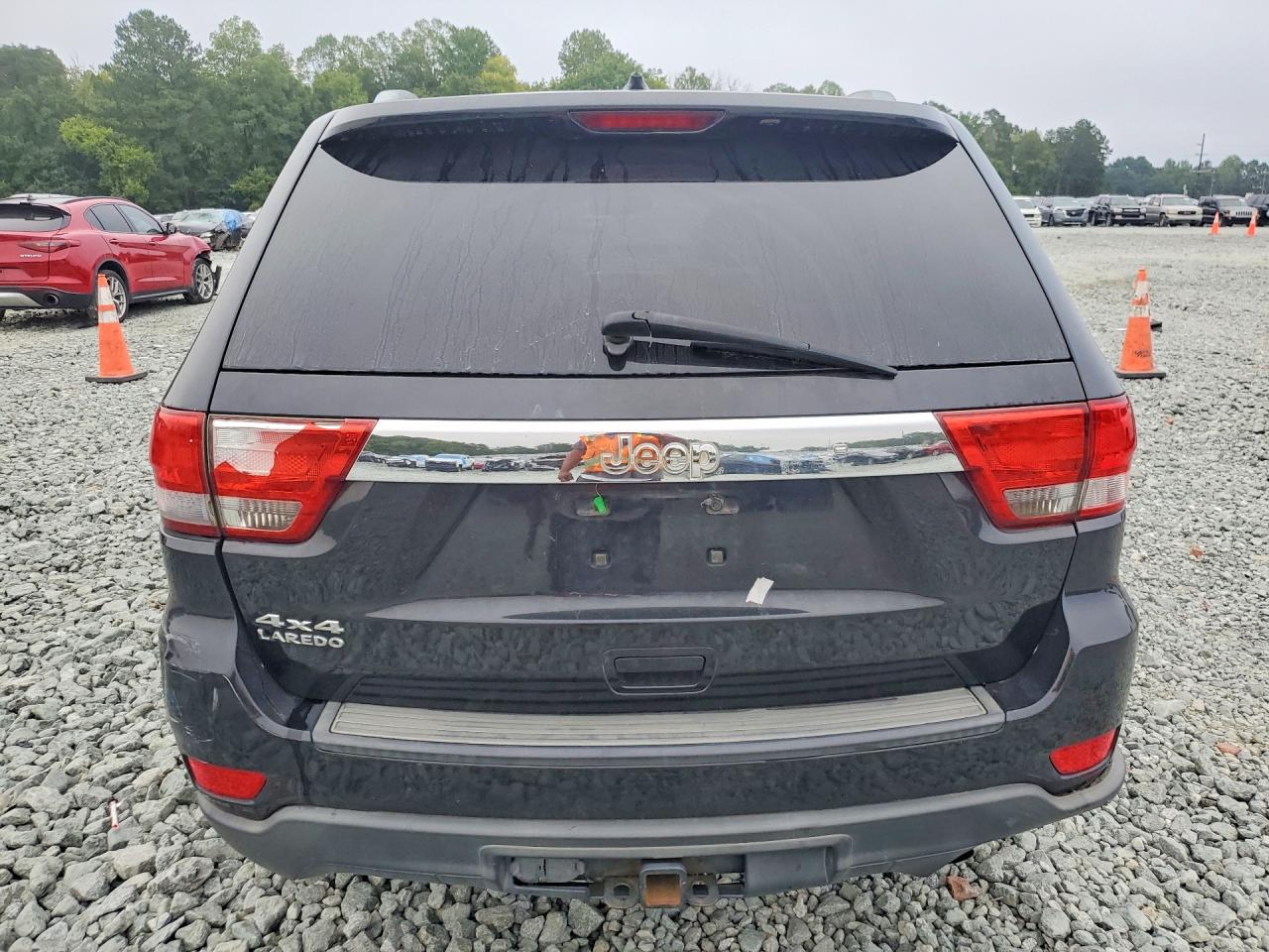 2011 Jeep Grand Cherokee Laredo Black vin: 1J4RR4GG9BC655373
