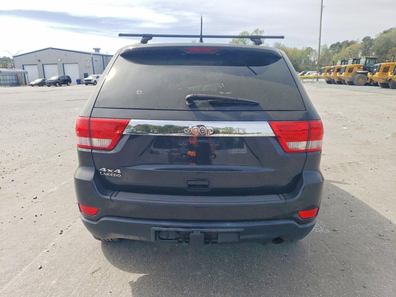 2011 Jeep Grand Cherokee Laredo Black vin: 1J4RR4GG9BC656975