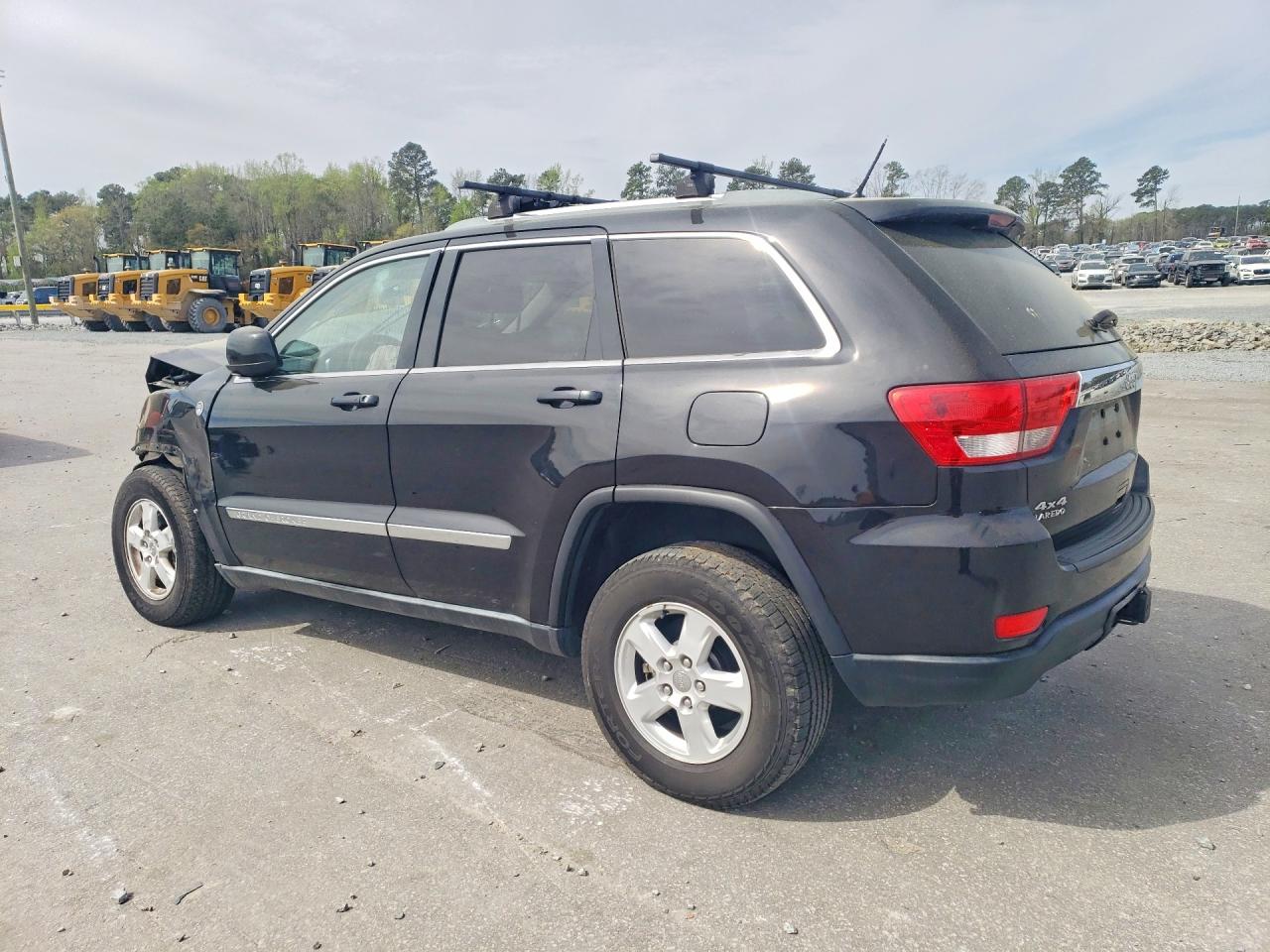 2011 Jeep Grand Cherokee Laredo Black vin: 1J4RR4GG9BC656975