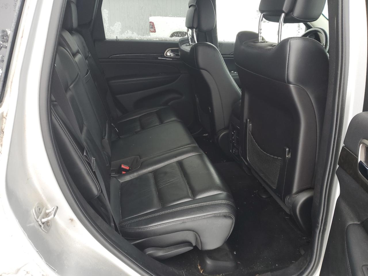 2011 Jeep Grand Cherokee Laredo Silver vin: 1J4RR4GG9BC723378