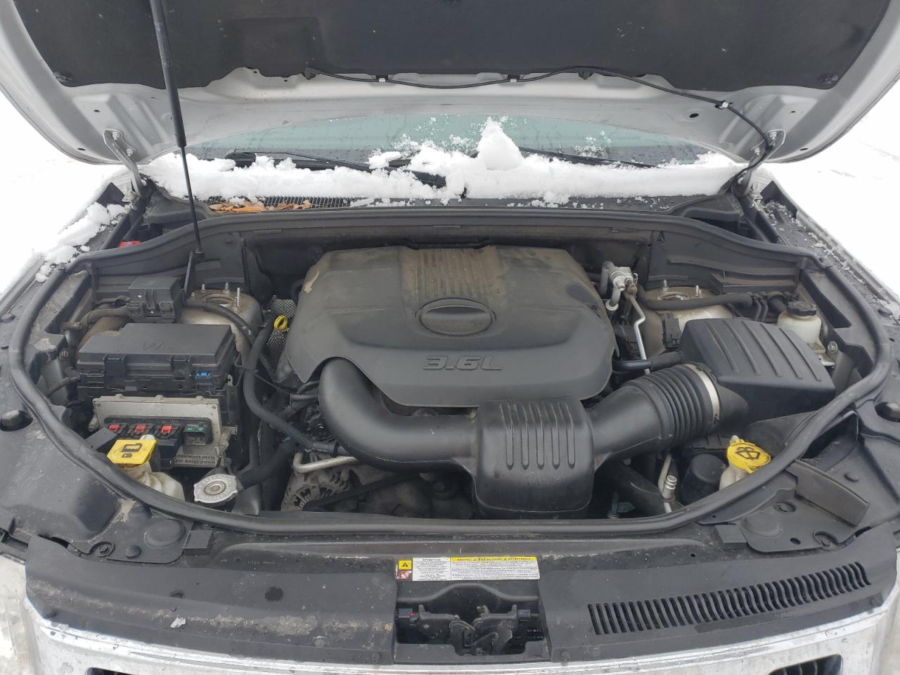 2011 Jeep Grand Cherokee Laredo Silver vin: 1J4RR4GG9BC723378
