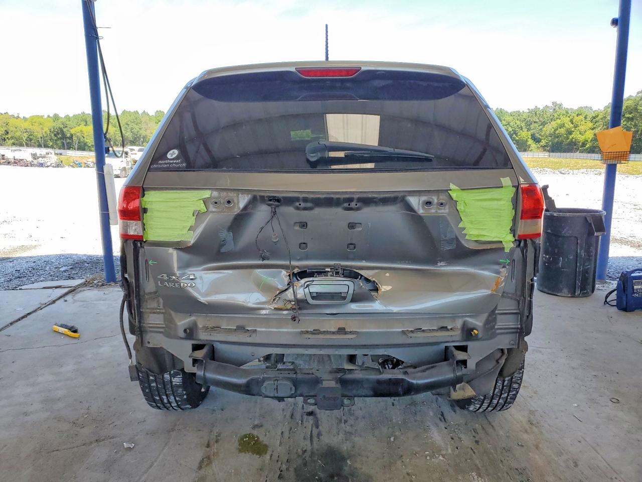 2011 Jeep Grand Cherokee Laredo Gray vin: 1J4RR4GG9BC736079