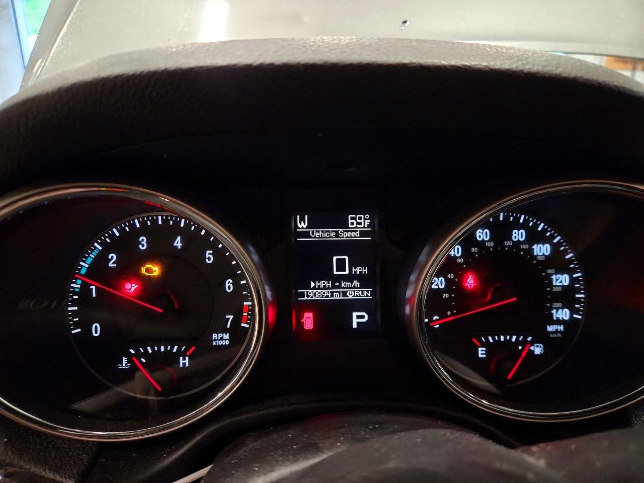 2011 Jeep Grand Cherokee Laredo Gray vin: 1J4RR4GG9BC737071