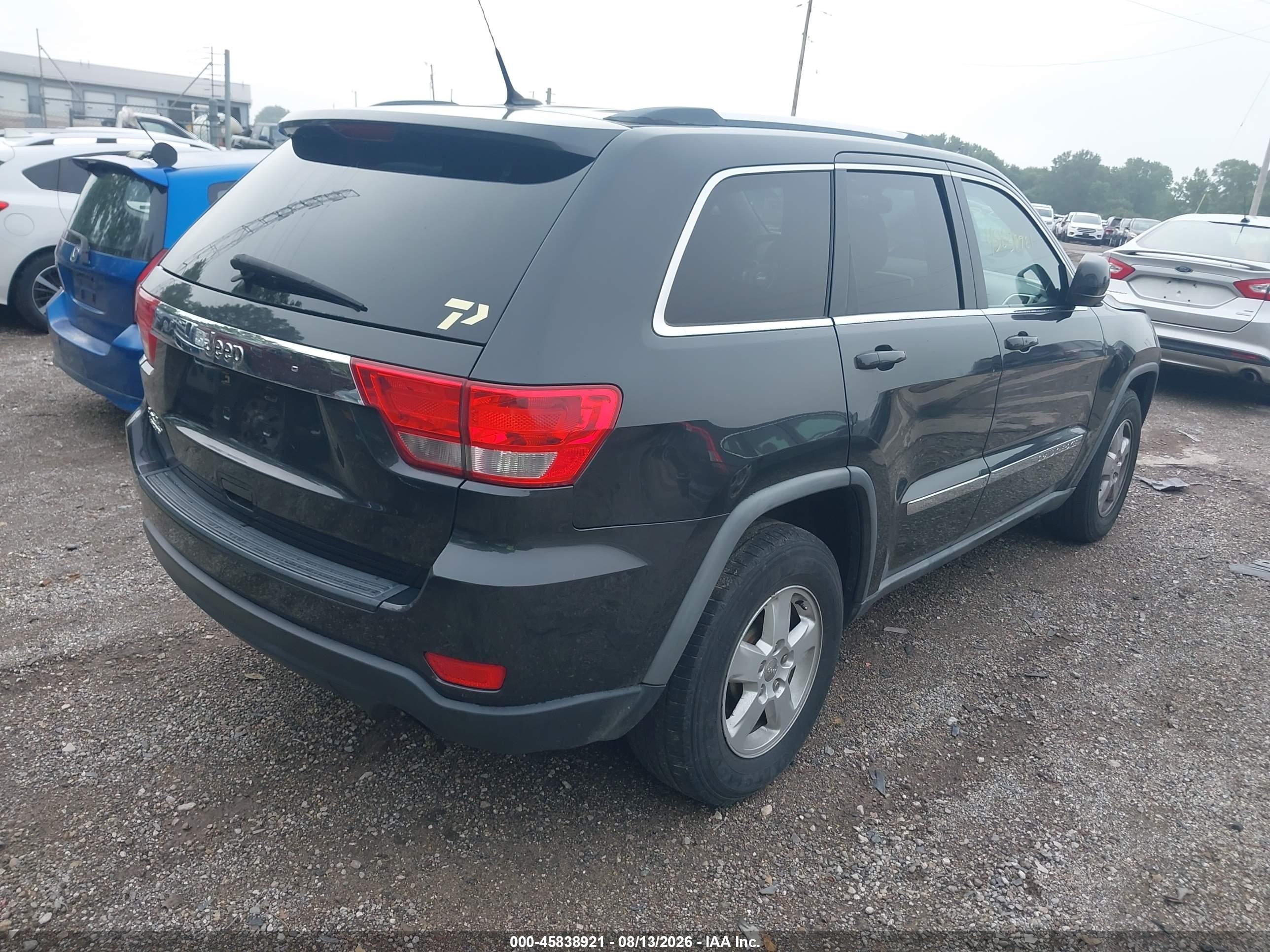 2011 Jeep Grand Cherokee Laredo Серый vin: 1J4RR4GGXBC516465