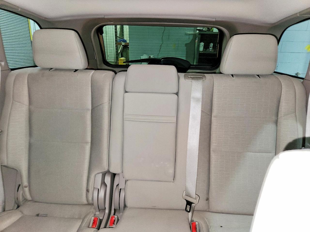 2011 Jeep Grand Cherokee Laredo White vin: 1J4RR4GGXBC534657