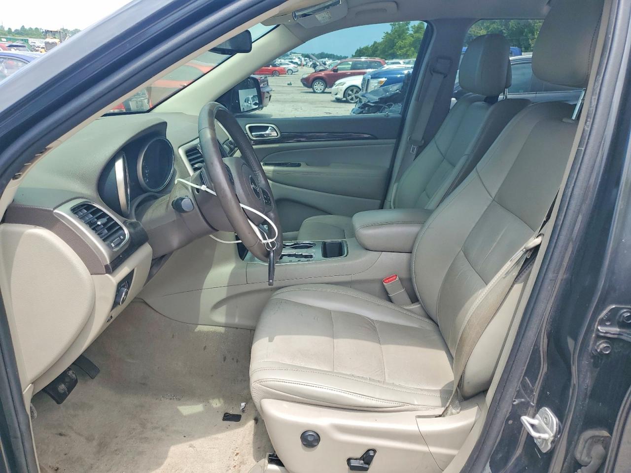 2011 Jeep Grand Cherokee Laredo Black vin: 1J4RR4GGXBC548722
