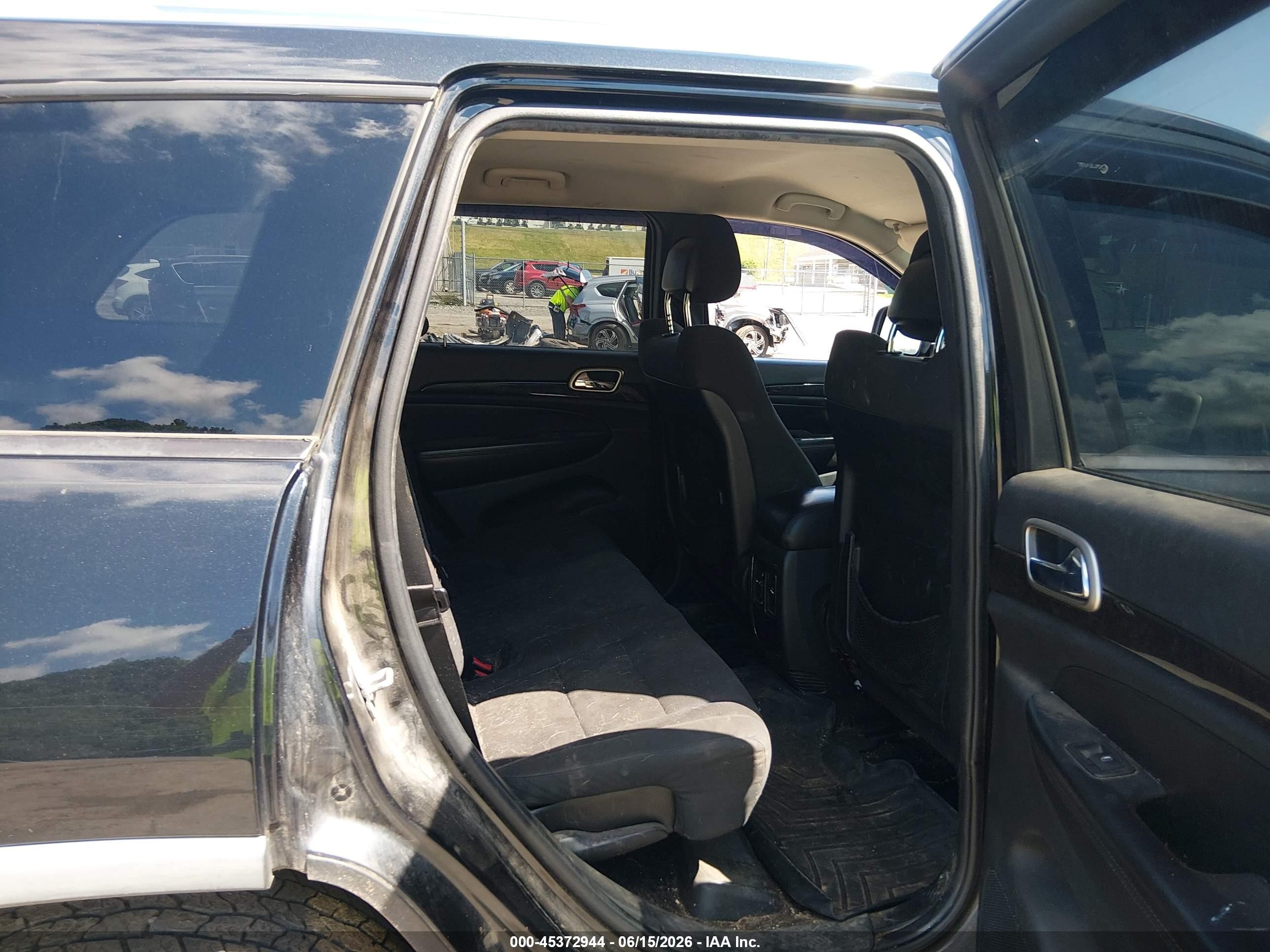 2011 Jeep Grand Cherokee Laredo Black vin: 1J4RR4GGXBC554939