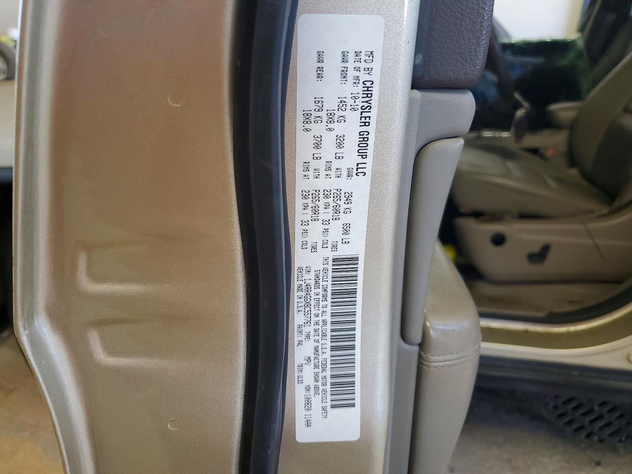 2011 Jeep Grand Cherokee Laredo Gold vin: 1J4RR4GGXBC557761