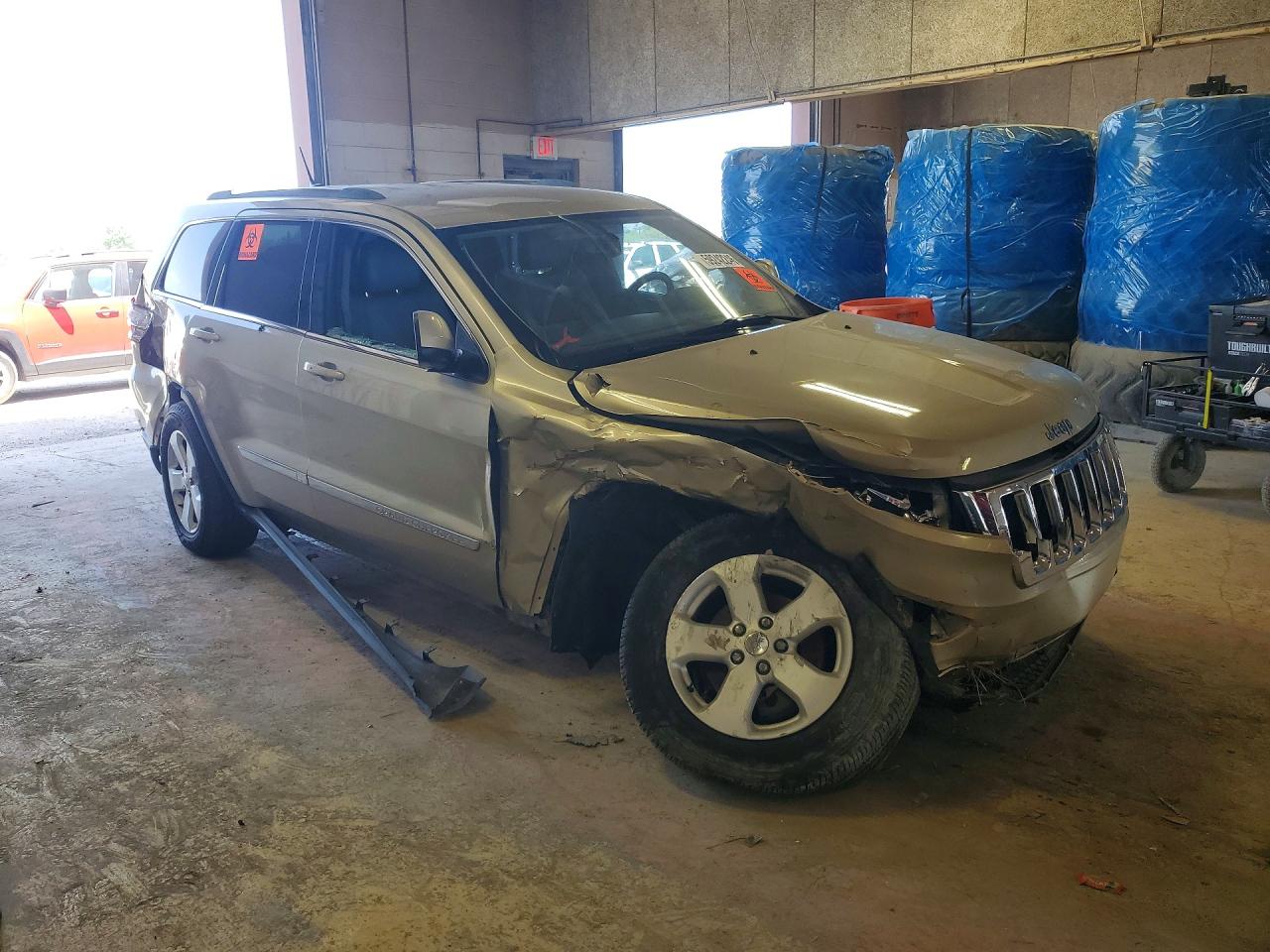 2011 Jeep Grand Cherokee Laredo Gold vin: 1J4RR4GGXBC557761