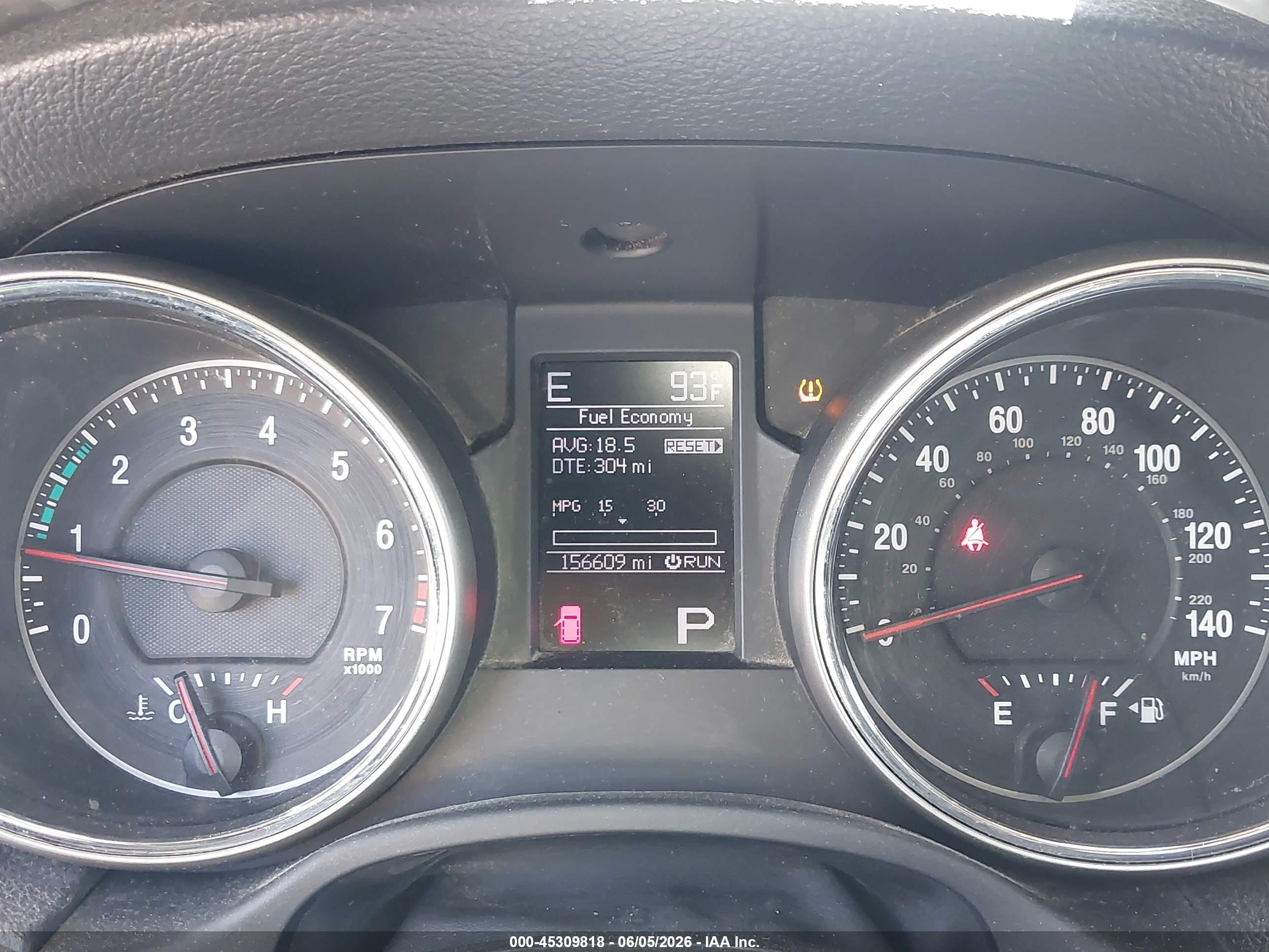 2011 Jeep Grand Cherokee Laredo White vin: 1J4RR4GGXBC561986