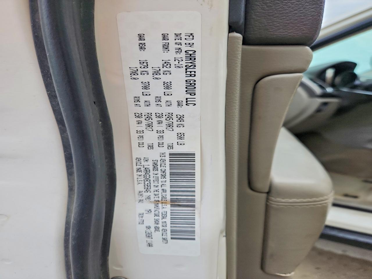 2011 Jeep Grand Cherokee Laredo White vin: 1J4RR4GGXBC595846