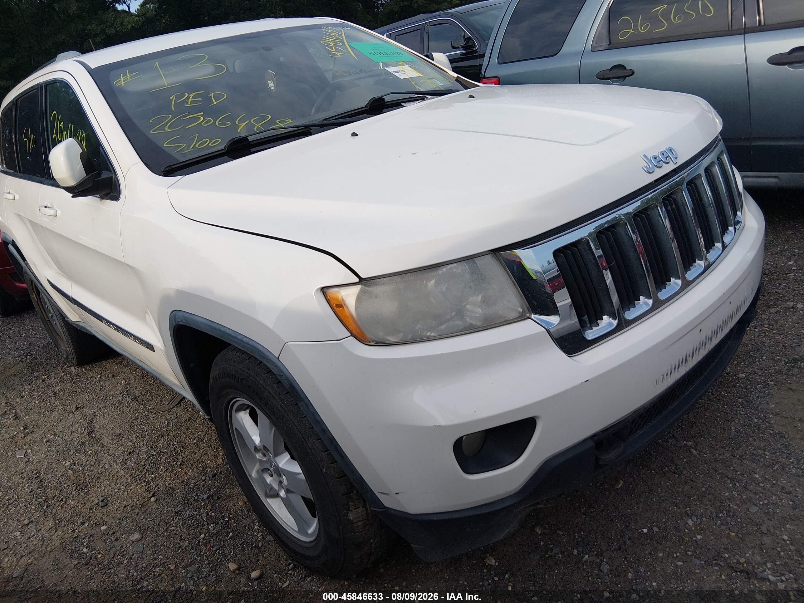 2011 Jeep Grand Cherokee Laredo White vin: 1J4RR4GGXBC617537