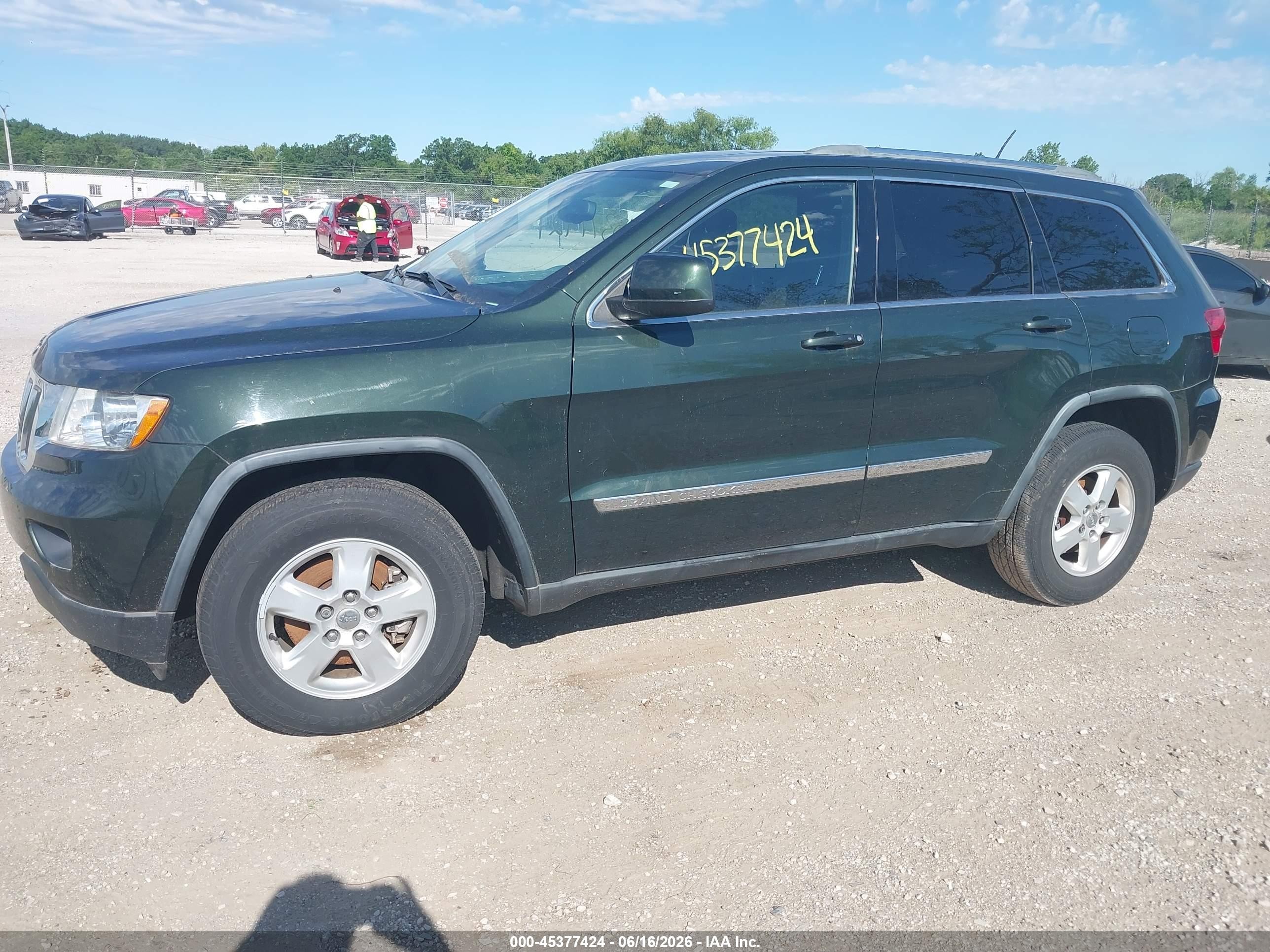 2011 Jeep Grand Cherokee Laredo Green vin: 1J4RR4GGXBC669959