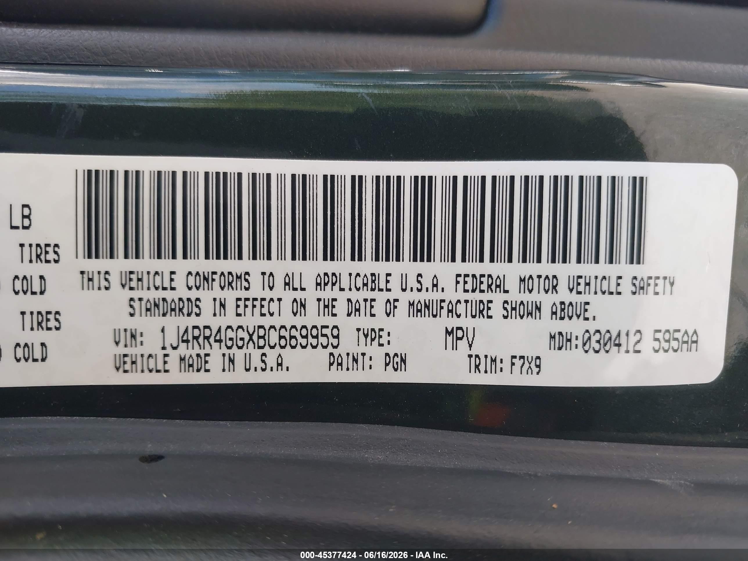 2011 Jeep Grand Cherokee Laredo Green vin: 1J4RR4GGXBC669959