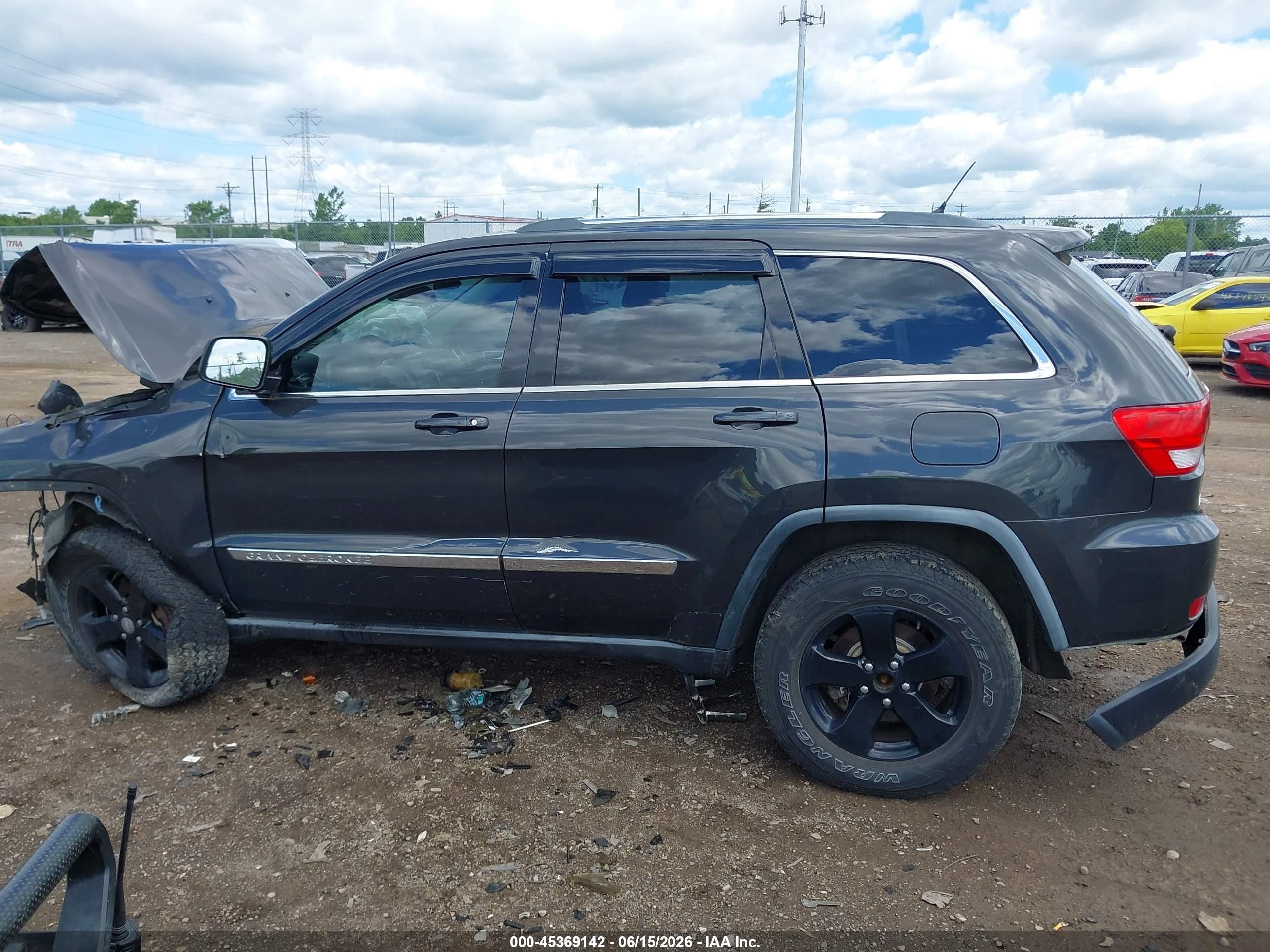 2011 Jeep Grand Cherokee Laredo Black vin: 1J4RR4GGXBC703785