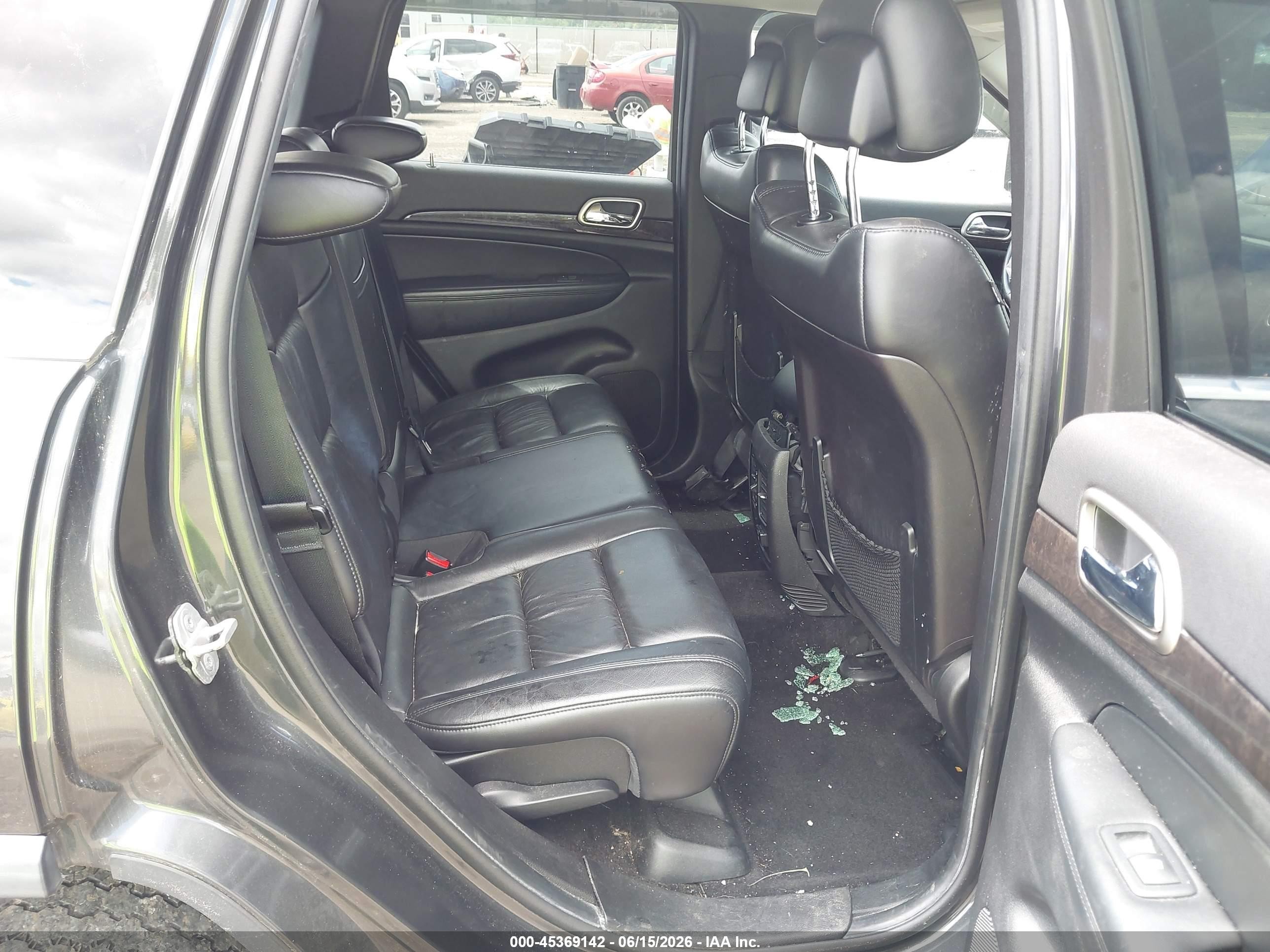 2011 Jeep Grand Cherokee Laredo Black vin: 1J4RR4GGXBC703785
