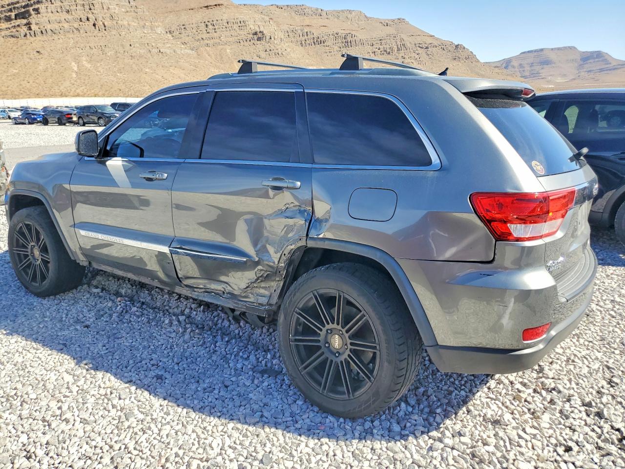 2011 Jeep Grand Cherokee Laredo Gray vin: 1J4RR4GGXBC738830