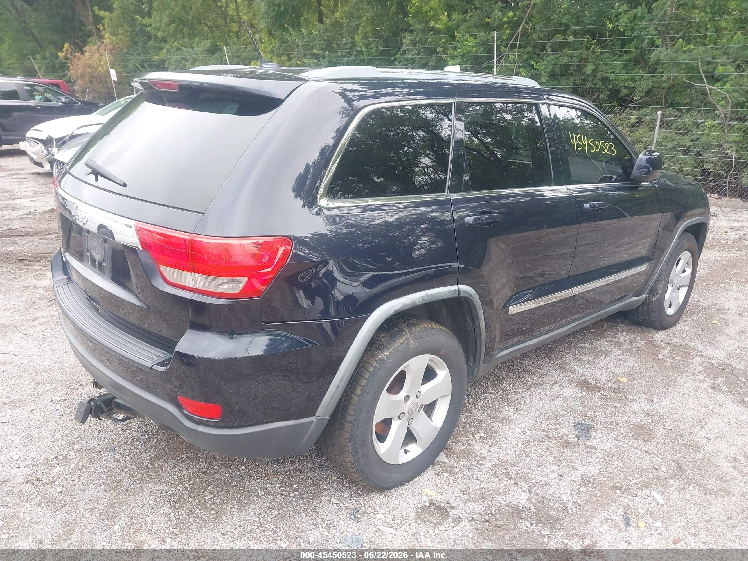 2011 Jeep Grand Cherokee Laredo Blue vin: 1J4RR4GT1BC674142