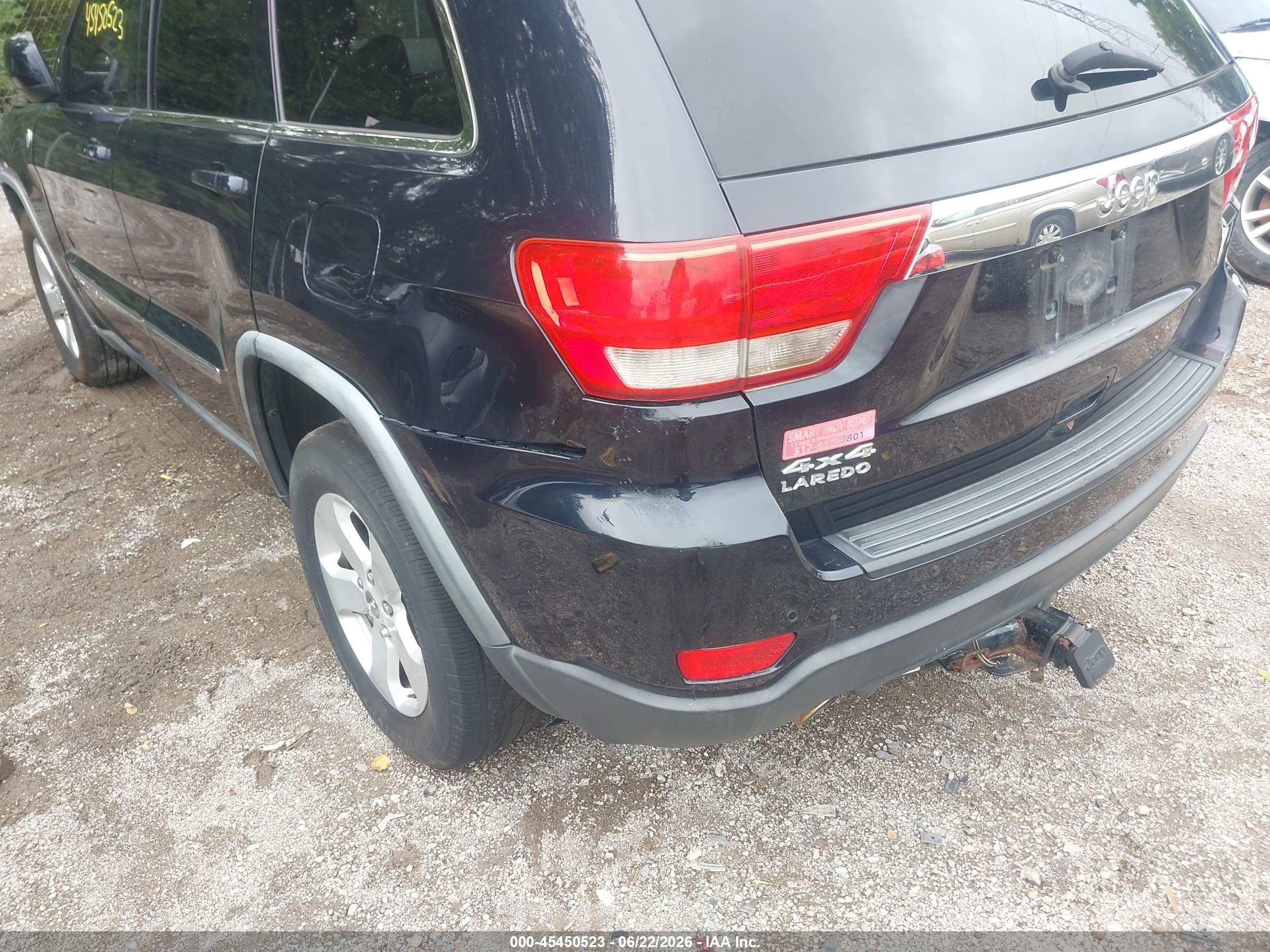 2011 Jeep Grand Cherokee Laredo Blue vin: 1J4RR4GT1BC674142