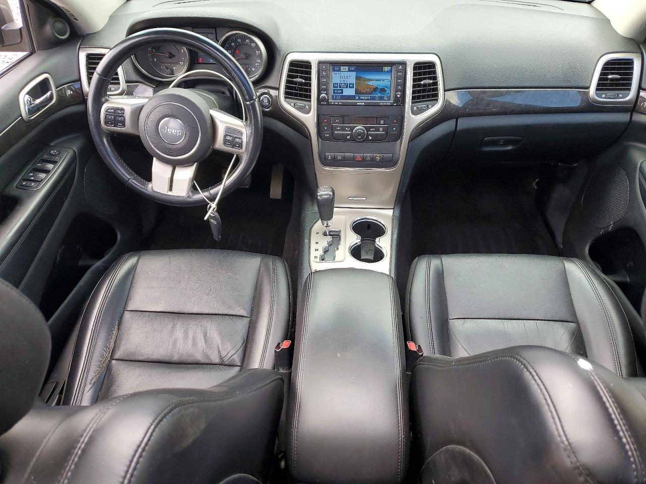 2011 Jeep Grand Cherokee Laredo Gray vin: 1J4RR4GT2BC578519