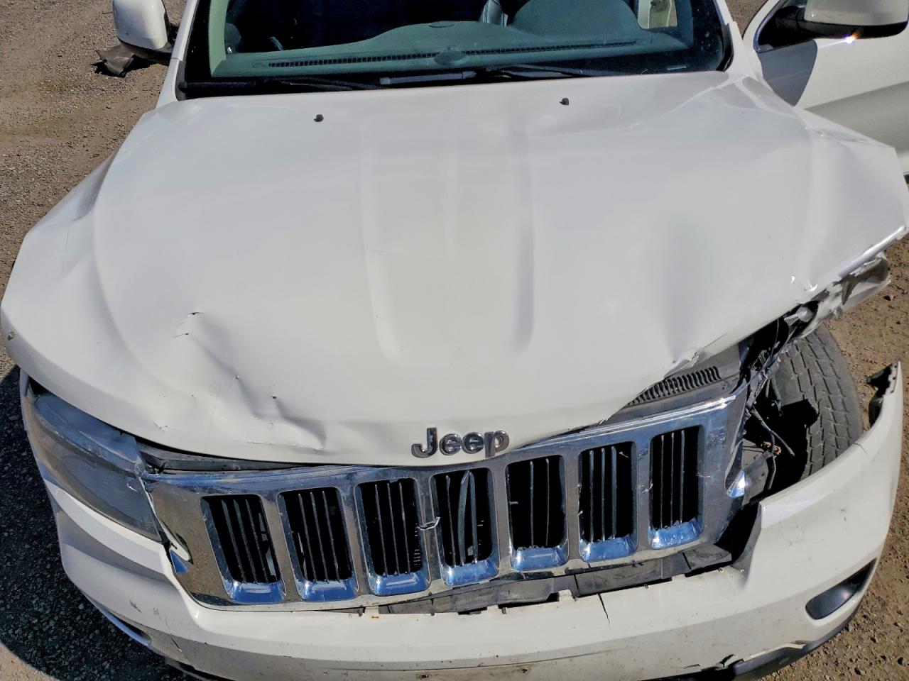 2011 Jeep Grand Cherokee Laredo White vin: 1J4RR4GT3BC573846