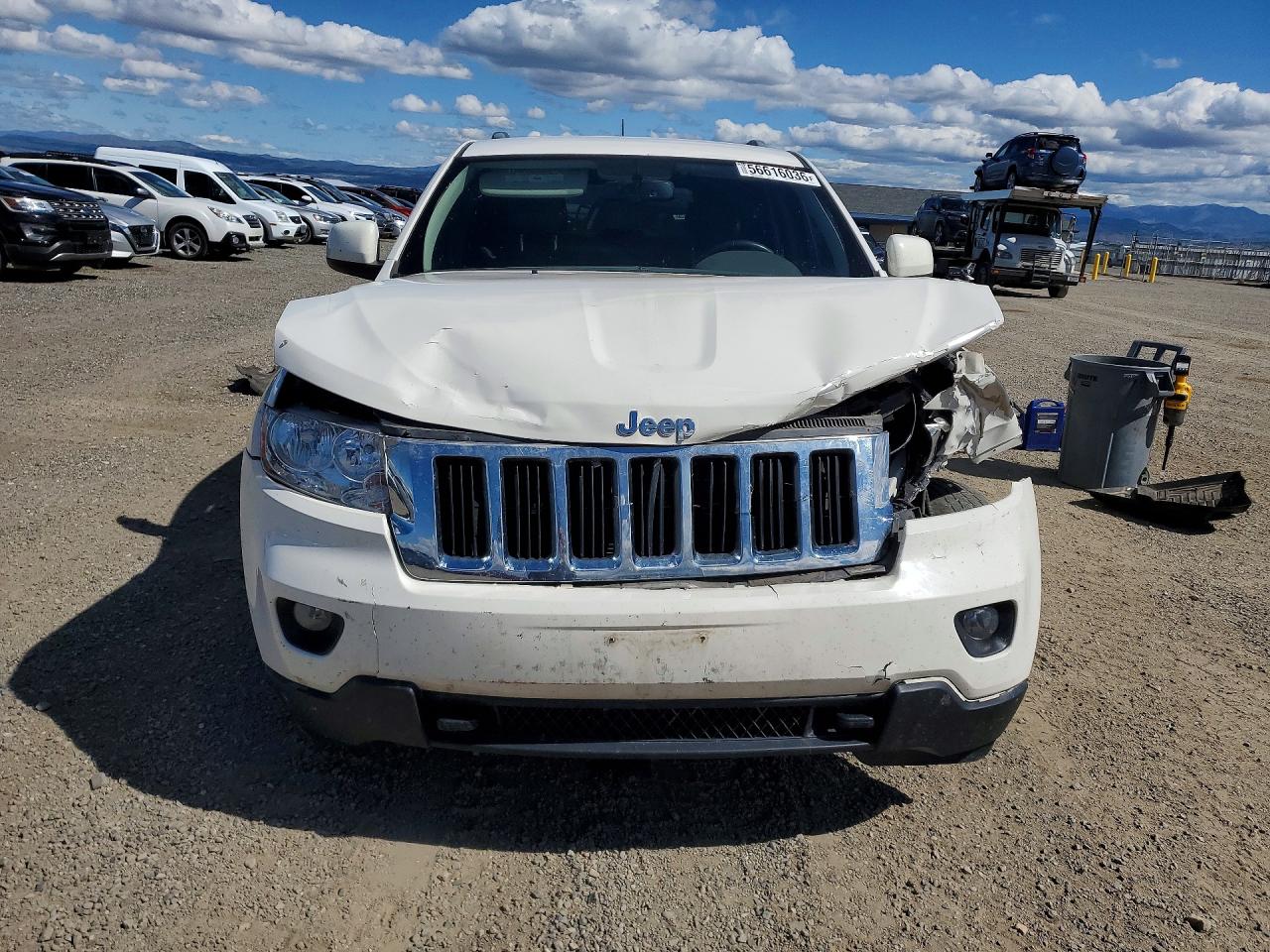 2011 Jeep Grand Cherokee Laredo White vin: 1J4RR4GT3BC573846