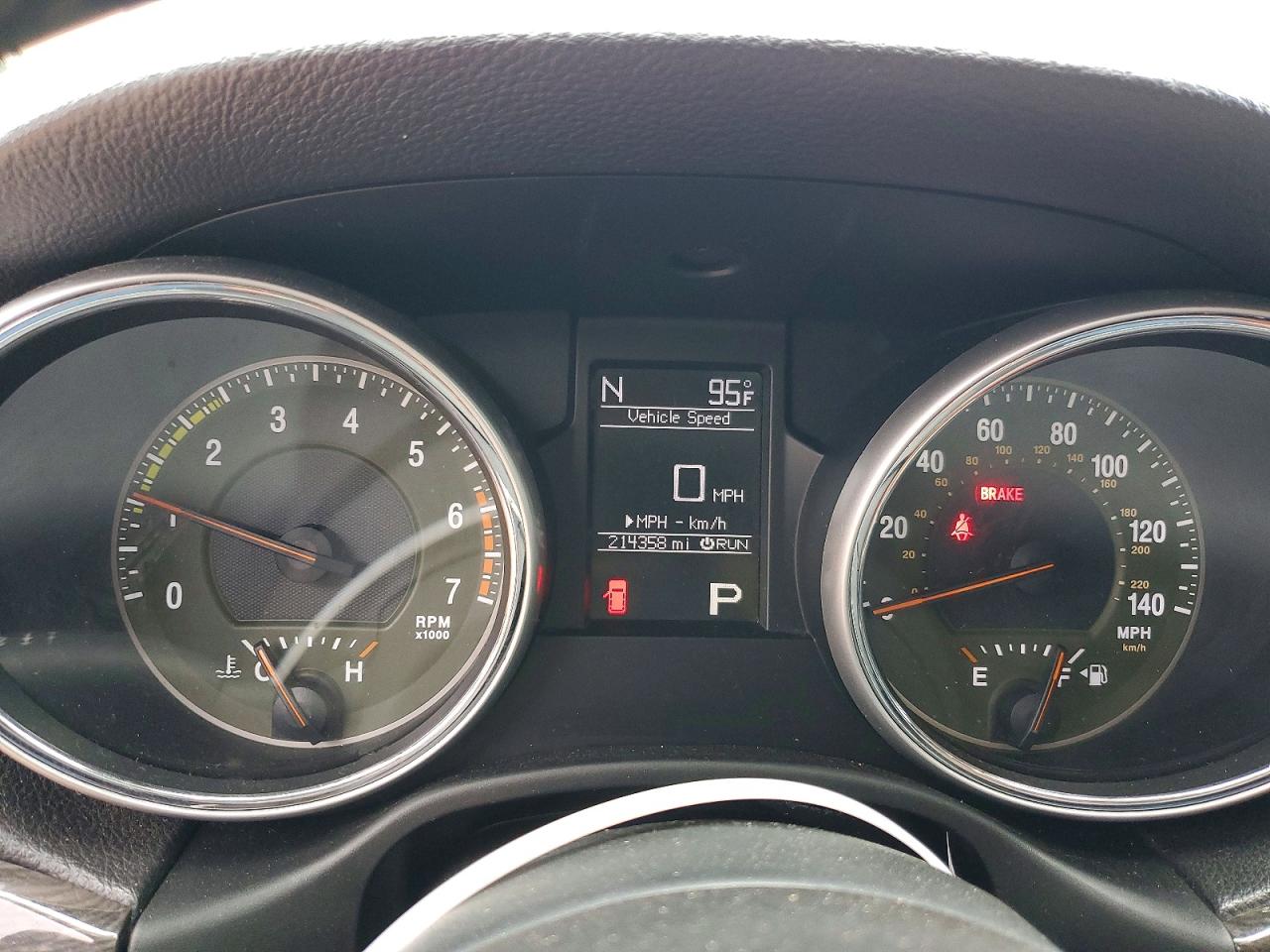 2011 Jeep Grand Cherokee Laredo Silver vin: 1J4RR4GT3BC627288