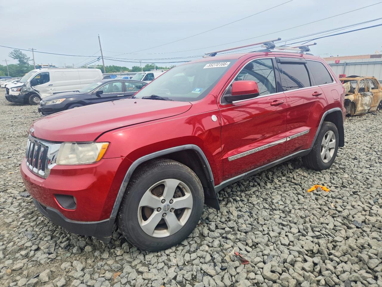 2011 Jeep Grand Cherokee Laredo Red vin: 1J4RR4GT4BC525823