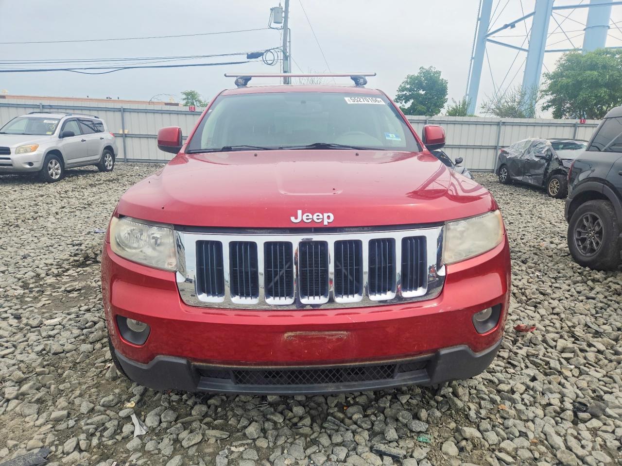 2011 Jeep Grand Cherokee Laredo Red vin: 1J4RR4GT4BC525823